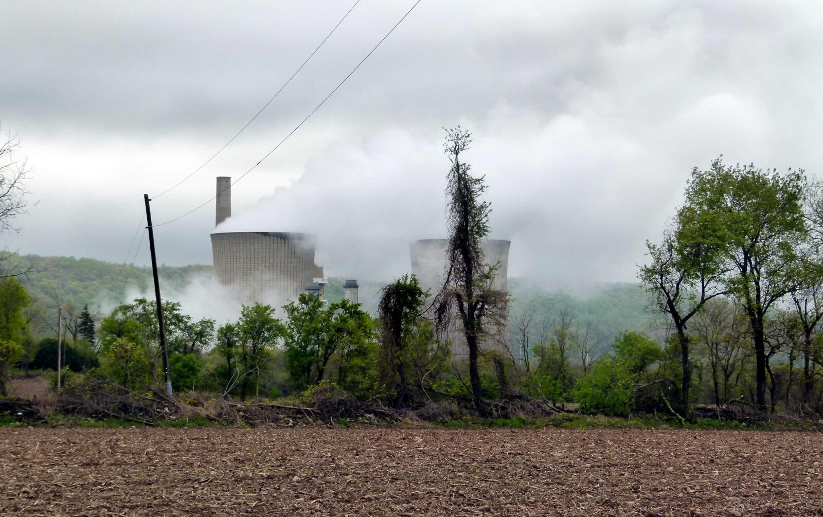 Panasonic Lumix DMC-FZ100 sample photo. Power plant, steam, smoke photography