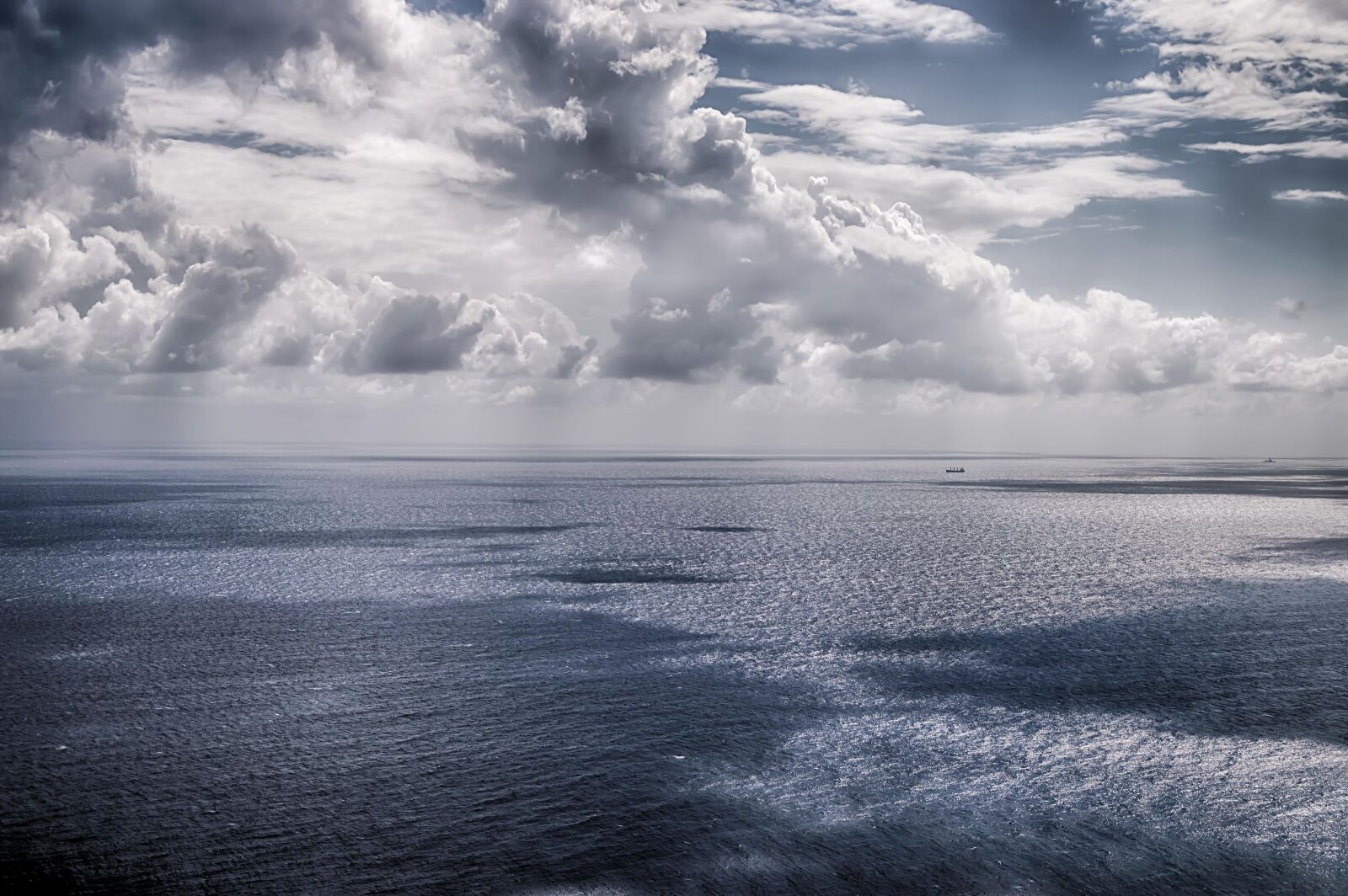 Nikon D3200 sample photo. Sea, clouds, horizon photography