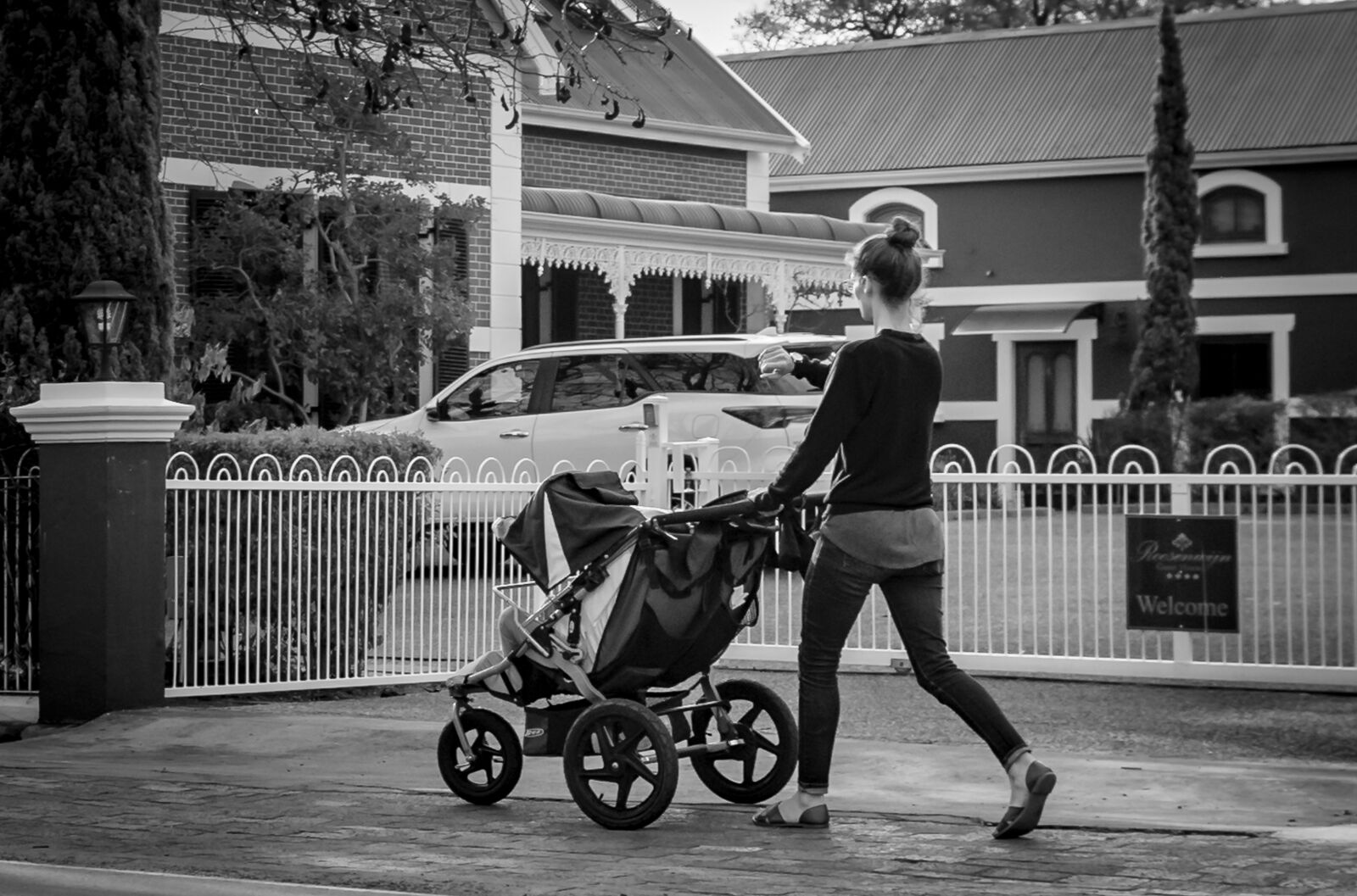 Nikon D750 sample photo. Black white, baby carriage photography