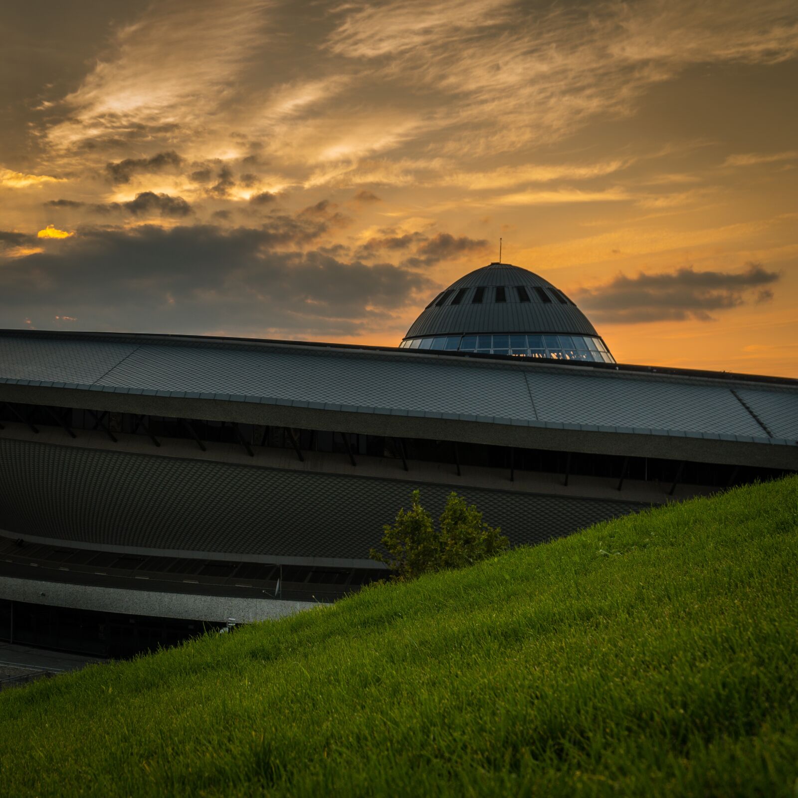 Sony a6300 sample photo. Katowice, saucer, architecture photography