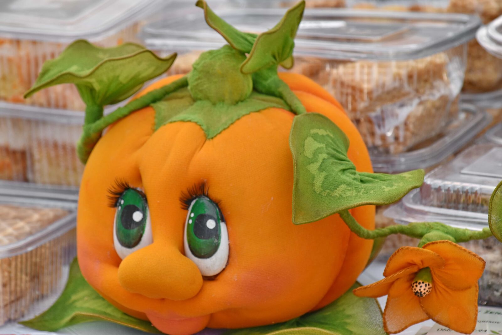 Nikon D5500 sample photo. Food, pies, pumpkin, toy photography