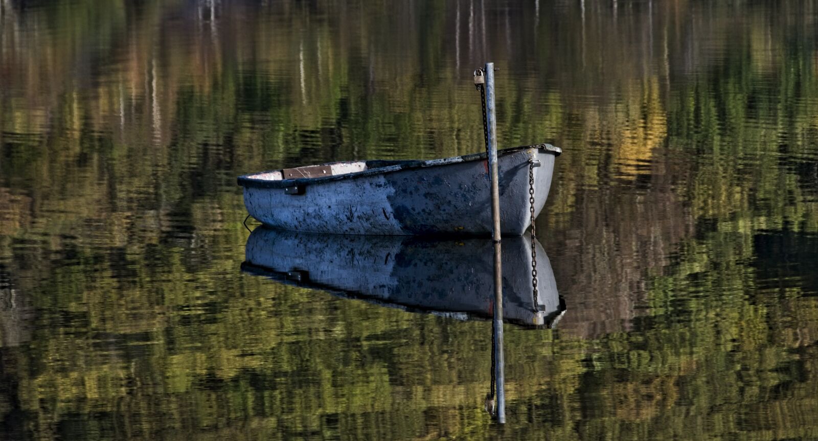 Nikon D300S sample photo. Reflections, boat, lake photography