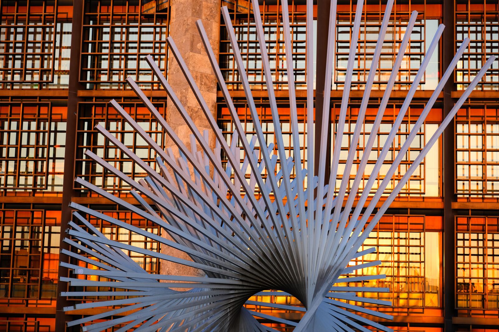 Fujifilm X-T20 sample photo. Spiral, rods, sculpture photography