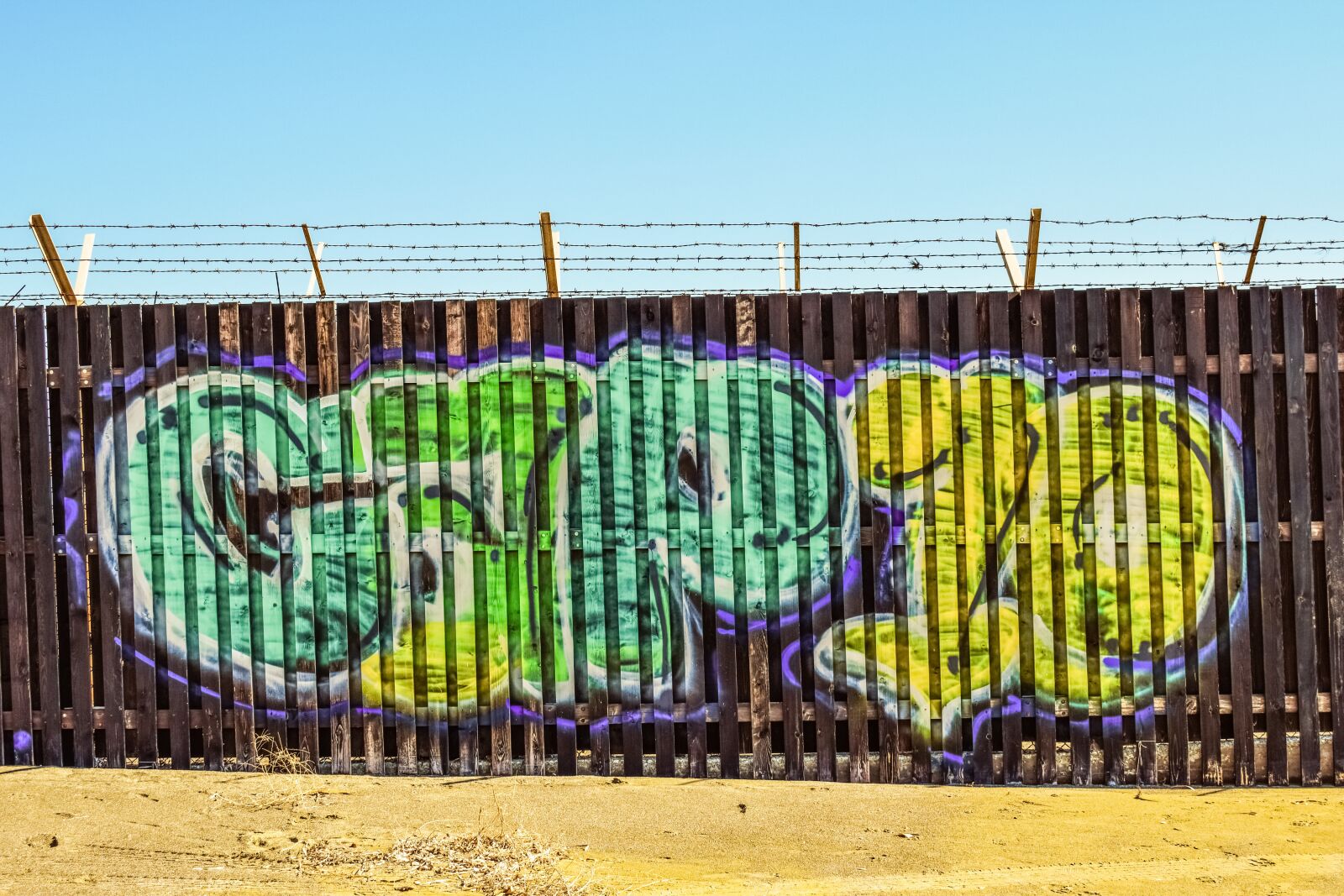 Nikon D3300 sample photo. Fence, wire, security photography