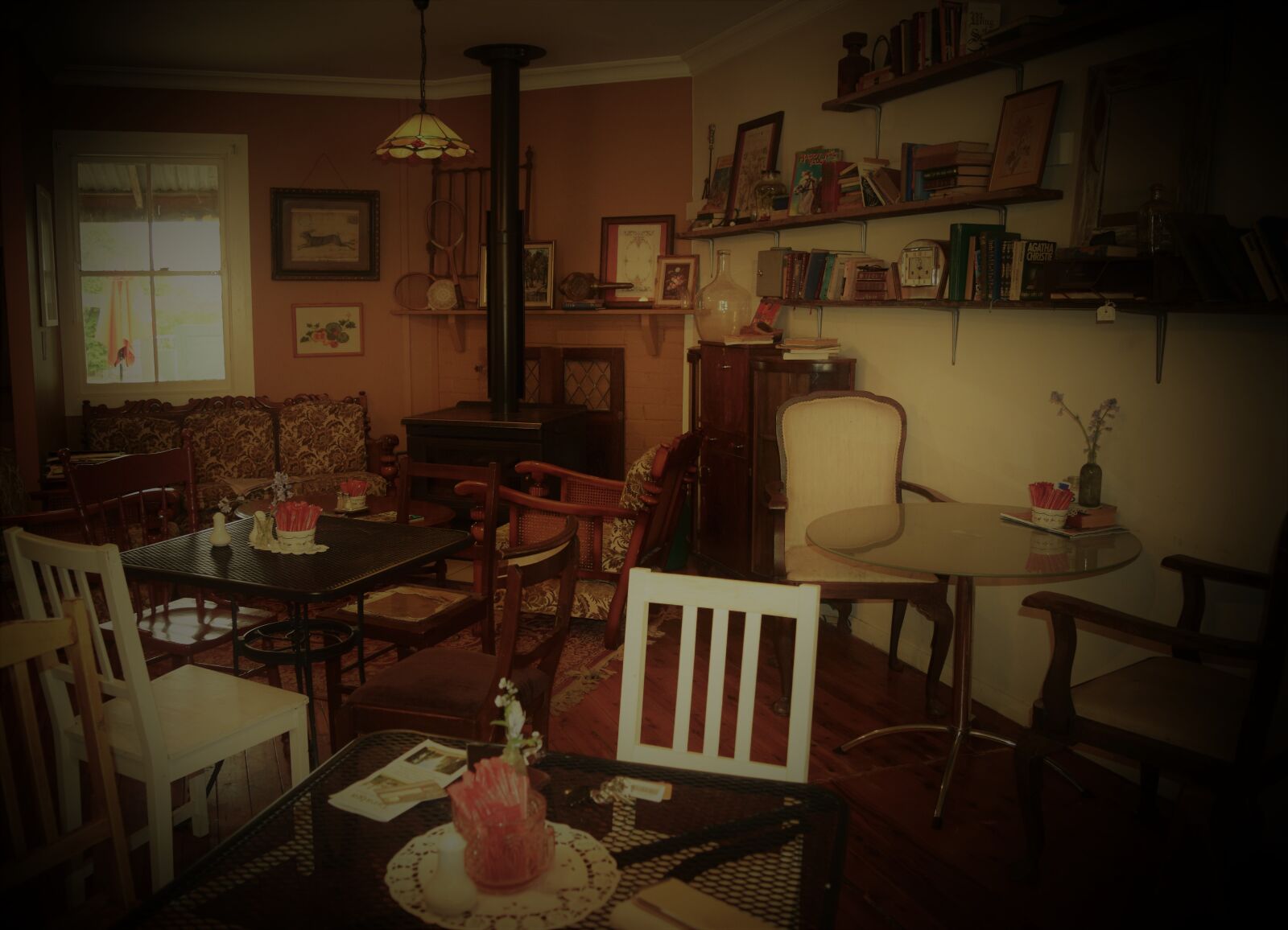 Nikon D3300 sample photo. Rustic, cafe photography