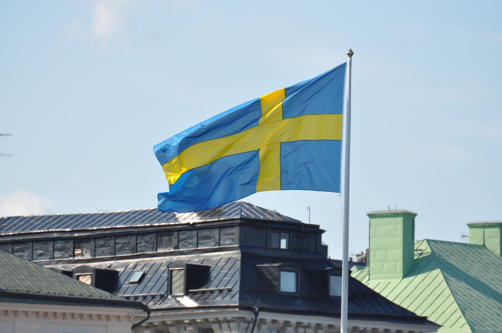 Nikon D90 sample photo. Rooftops, roof, house photography