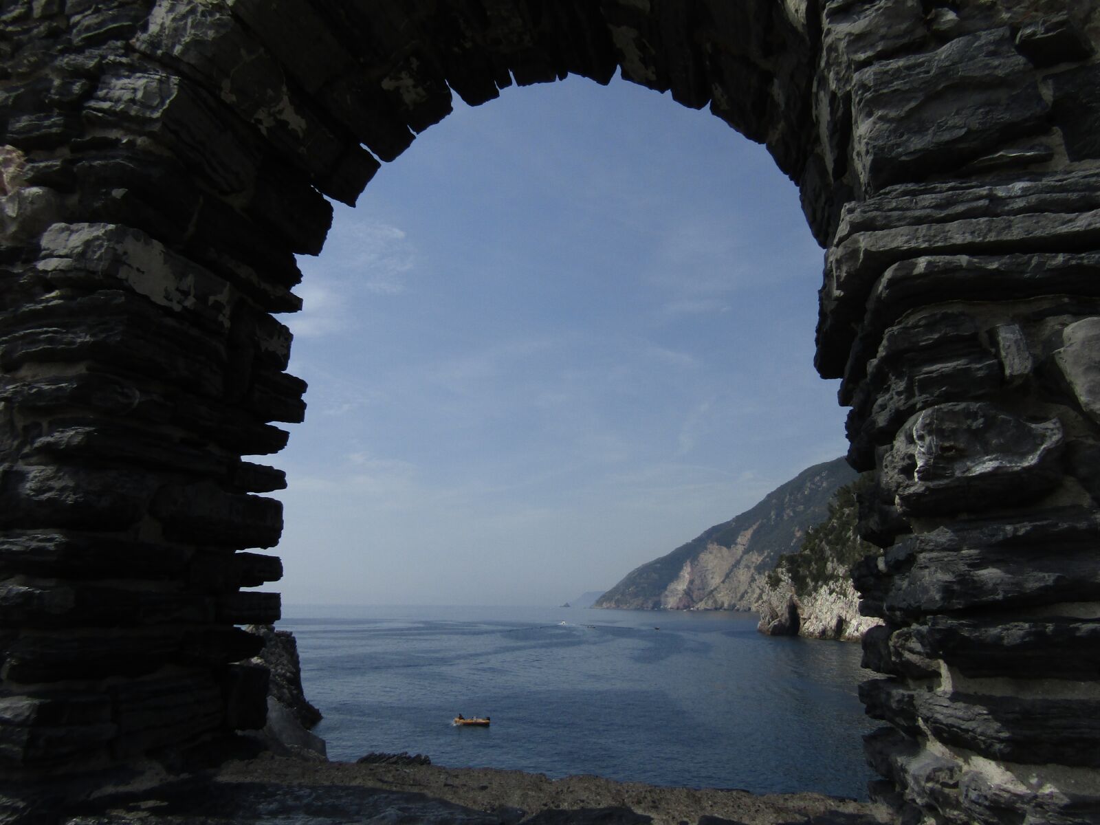 Canon PowerShot SX410 IS sample photo. Window, sea, liguria photography