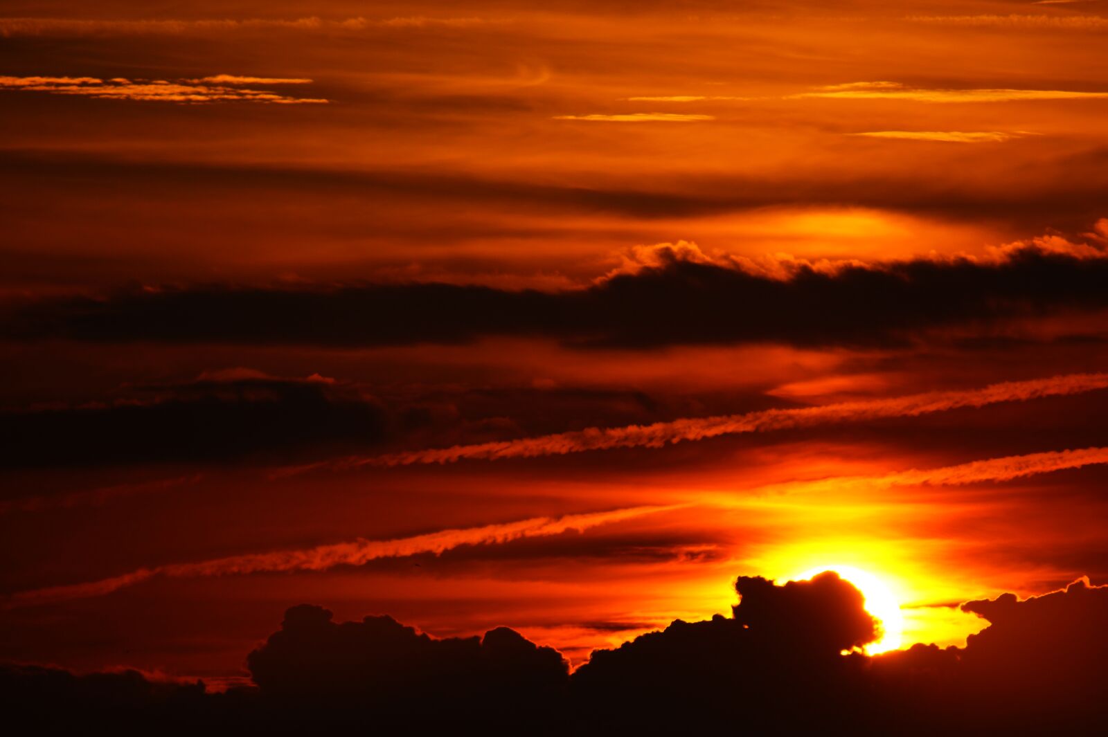 Sony SLT-A58 sample photo. Clouds, dark, dark, clouds photography