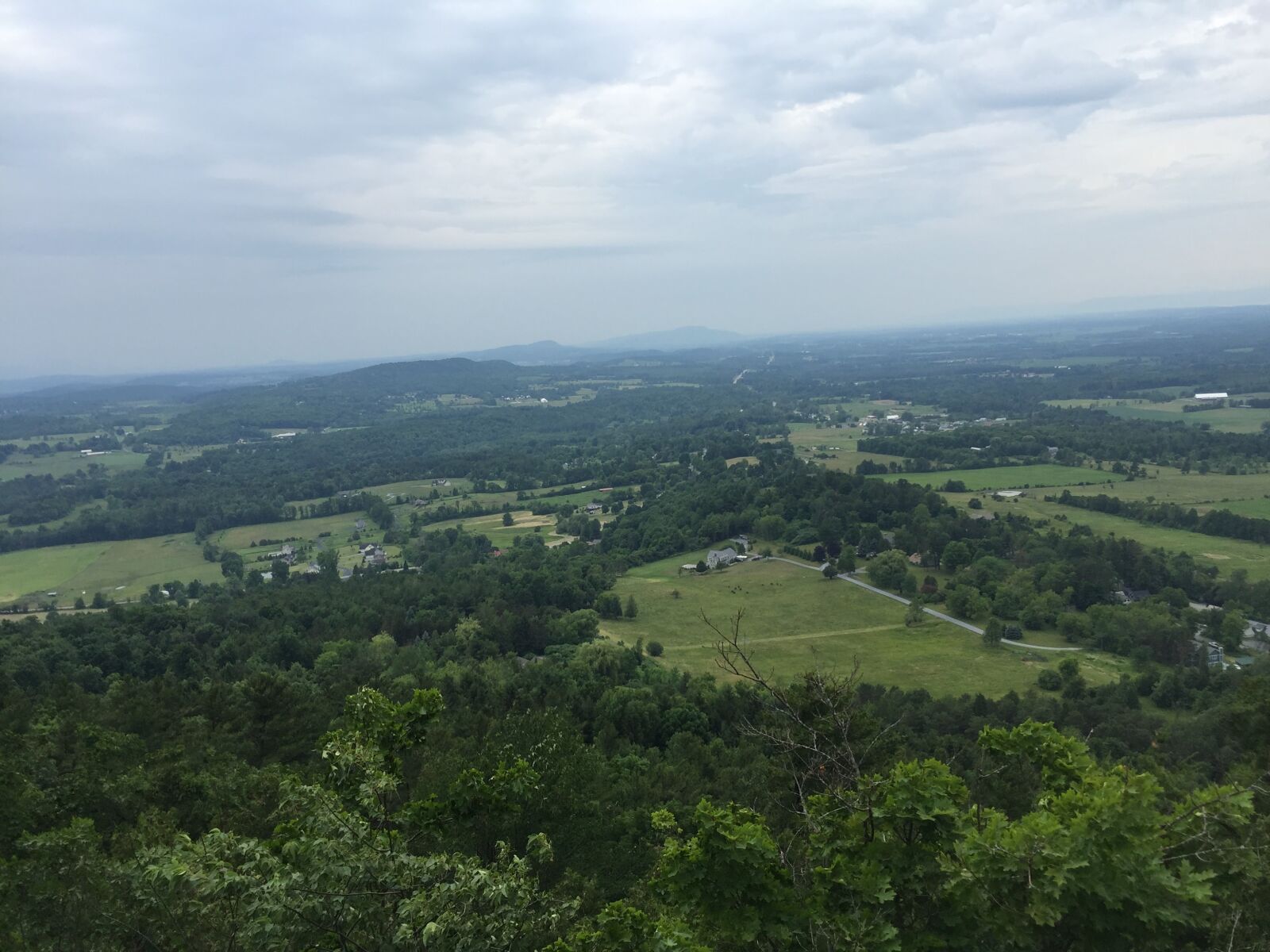 iPhone 6 back camera 4.15mm f/2.2 sample photo. Hiking, scenery, mountain photography