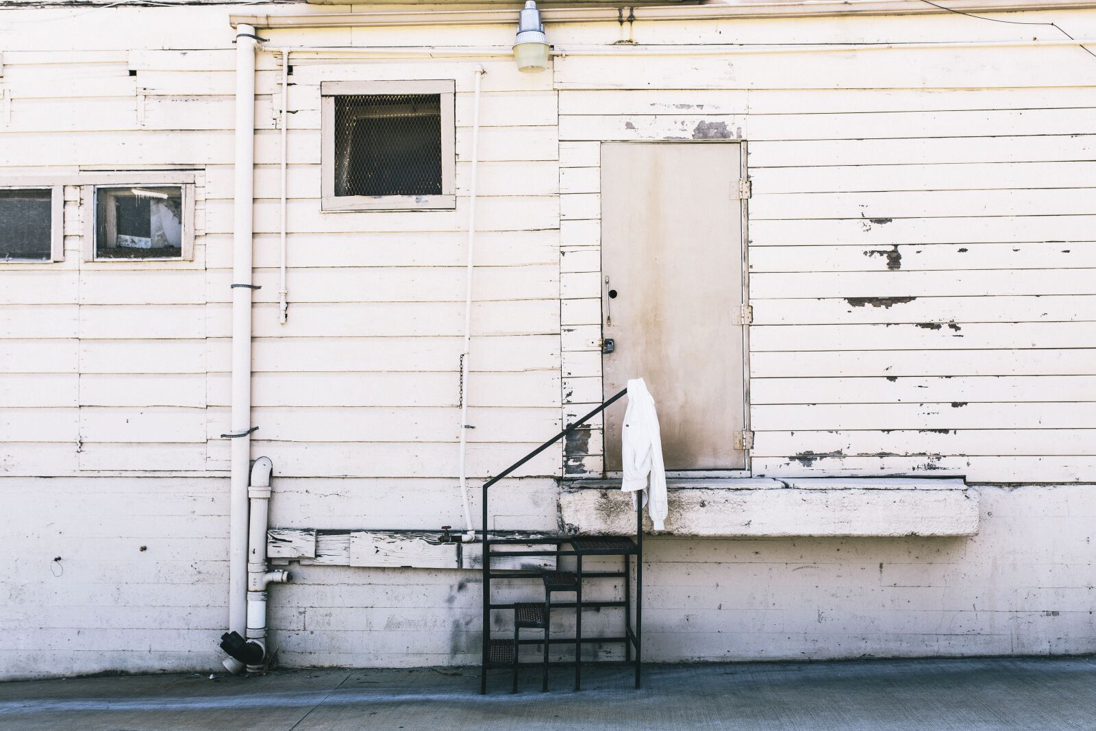 Canon EOS 6D sample photo. House, wall, door photography