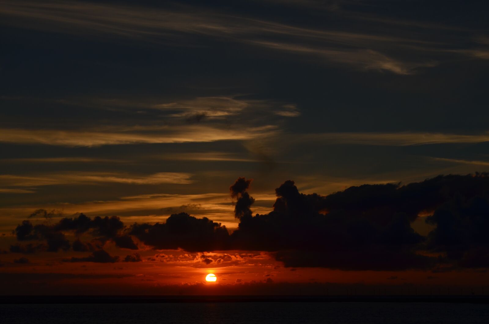Nikon D5100 sample photo. Sunset, lighting, mood photography