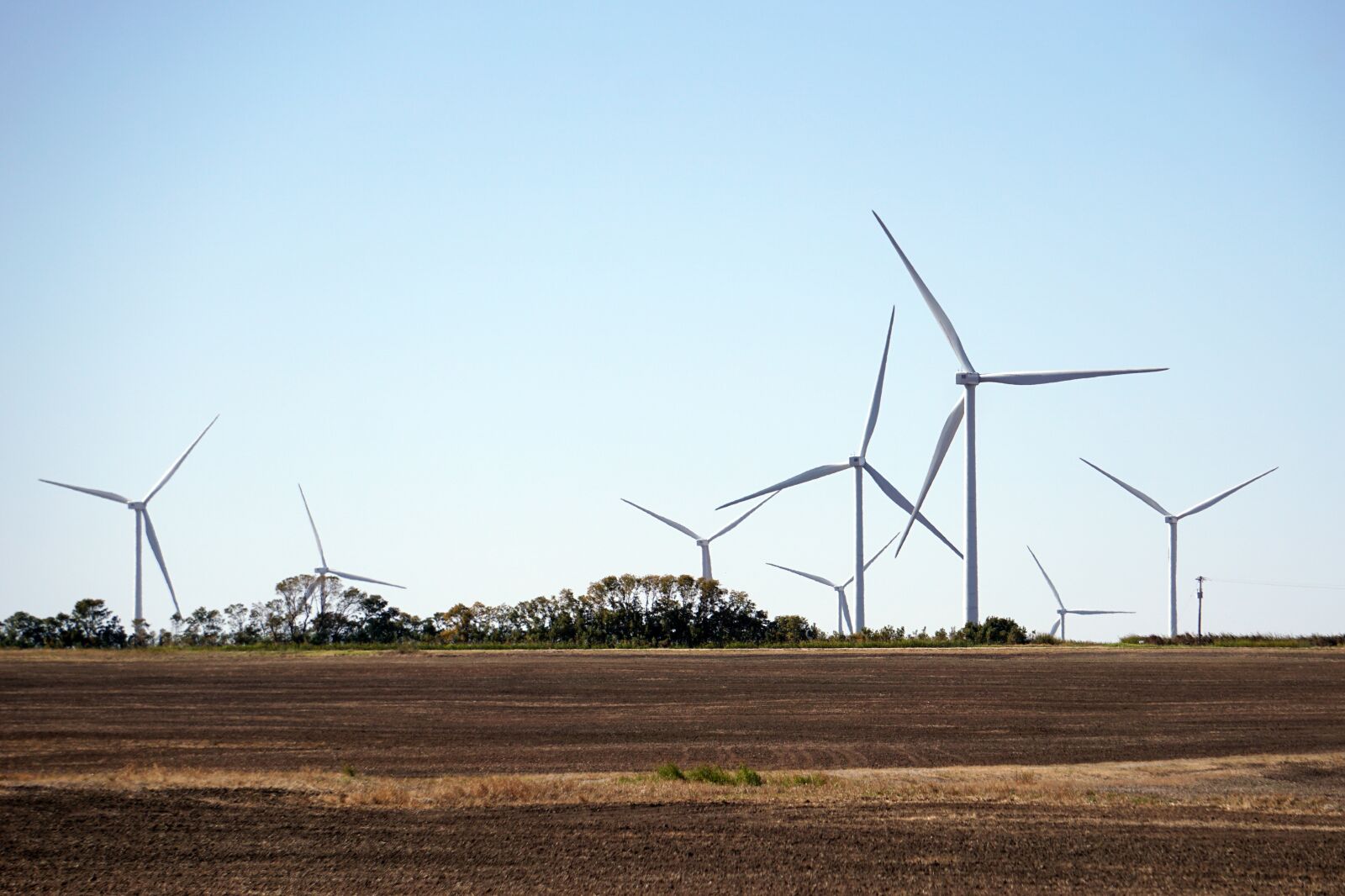 Sony E 55-210mm F4.5-6.3 OSS sample photo. Oklahoma, energy, environment photography