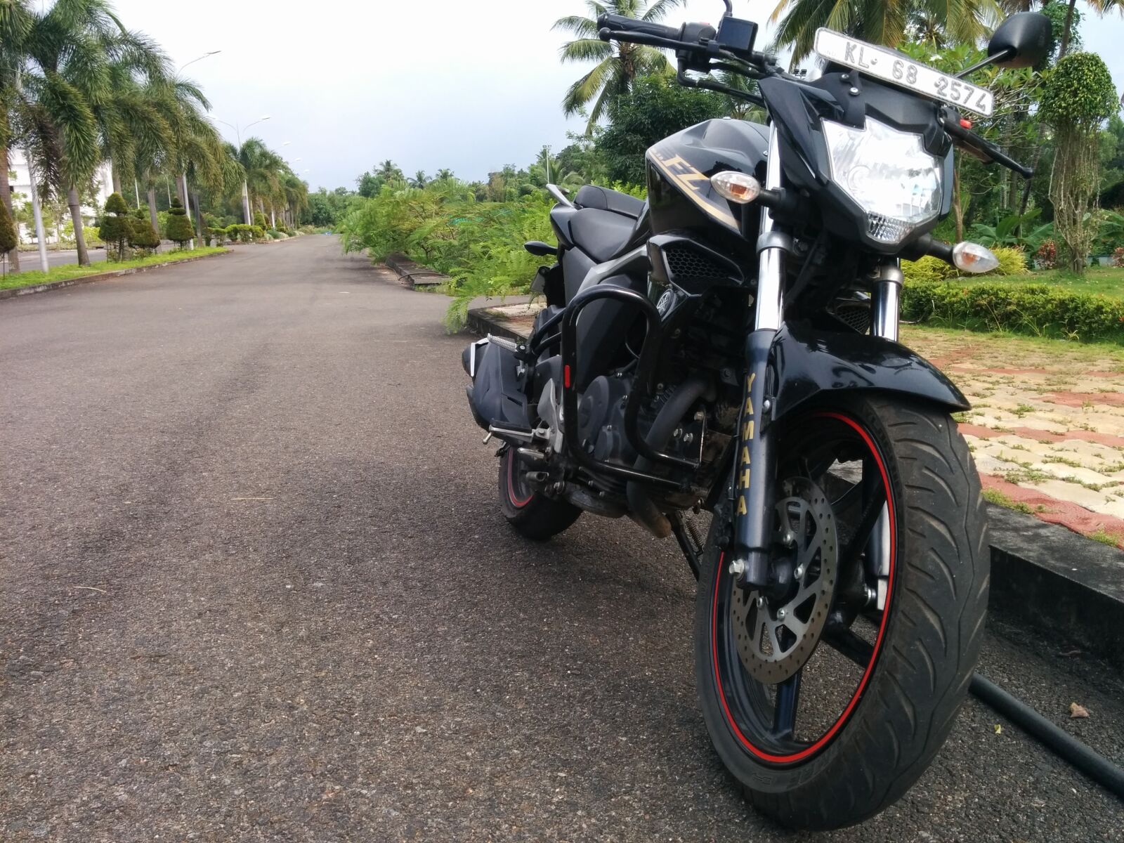 LG Nexus 5 sample photo. Bike, rider photography