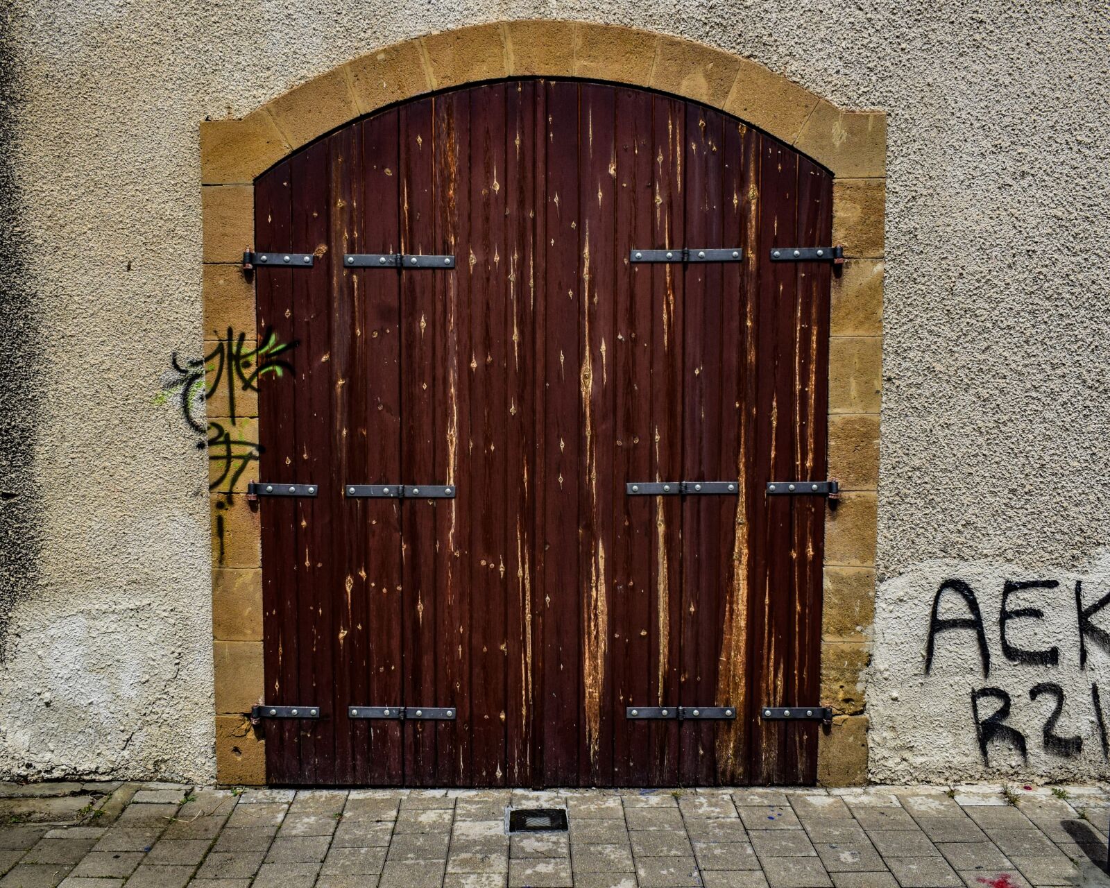 Nikon D3300 sample photo. Door, doorway, wood photography