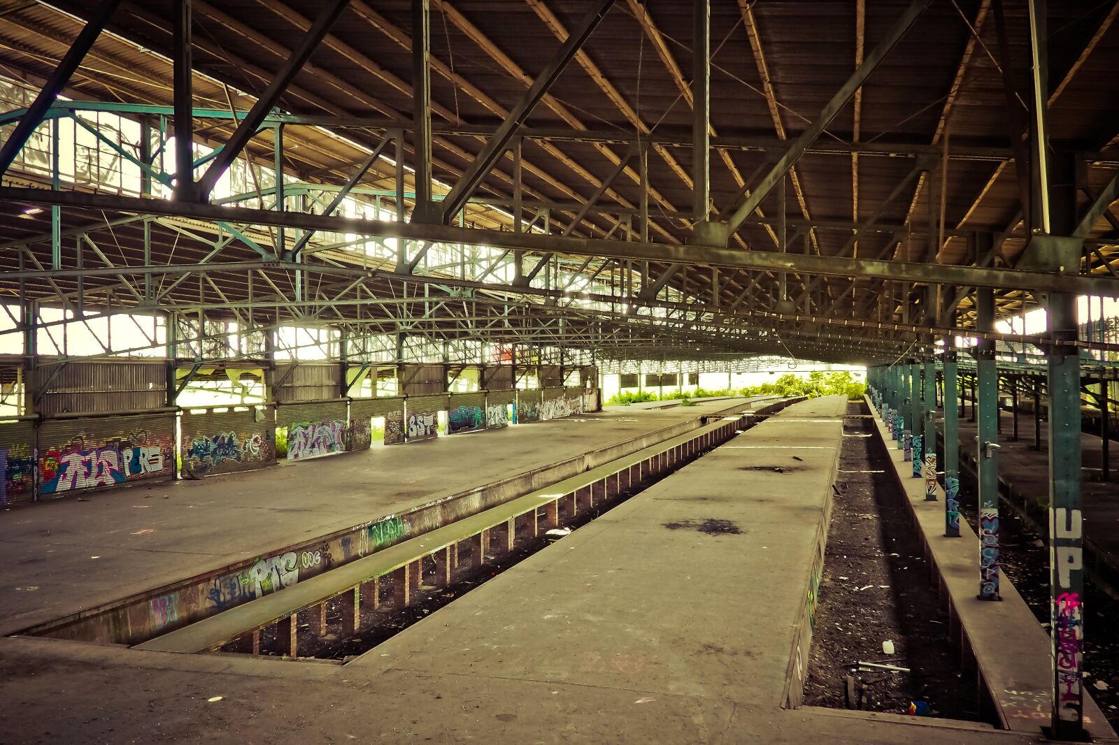 Olympus OM-D E-M10 sample photo. Lost places, old, decay photography