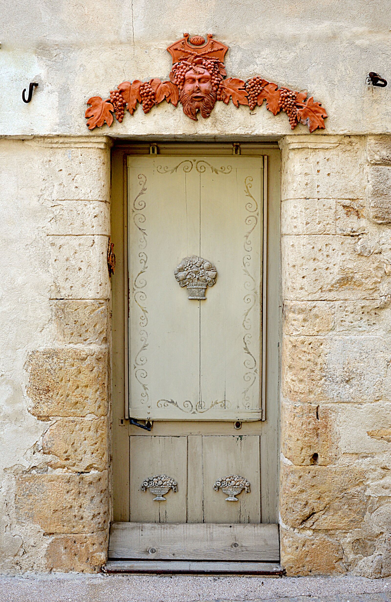 Nikon D3200 sample photo. Door, pierre, old door photography