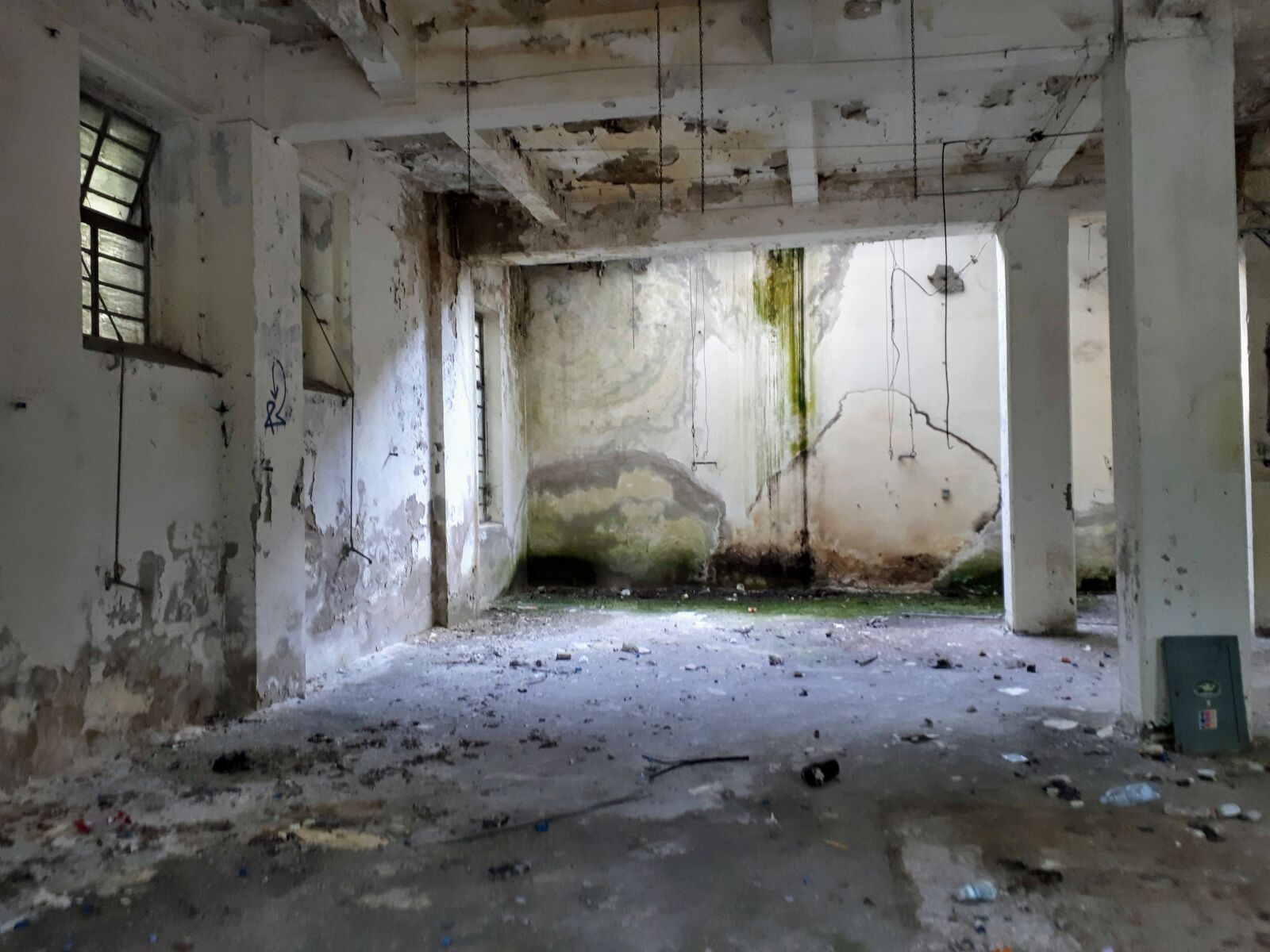 Samsung Galaxy A50 sample photo. Lost, lost place factory photography