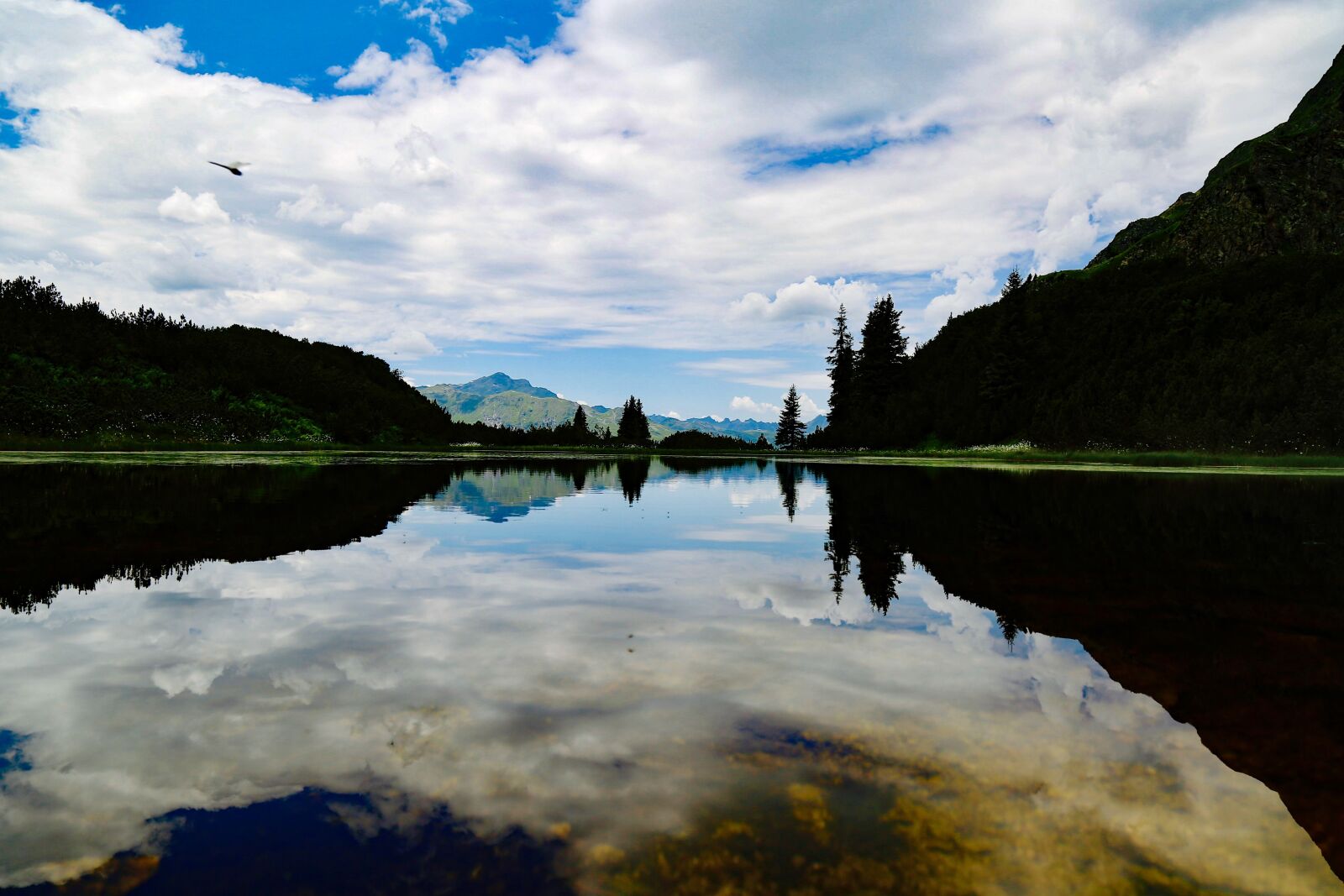 Canon EF 24-105mm F4L IS USM sample photo. Mountains, water, lake photography