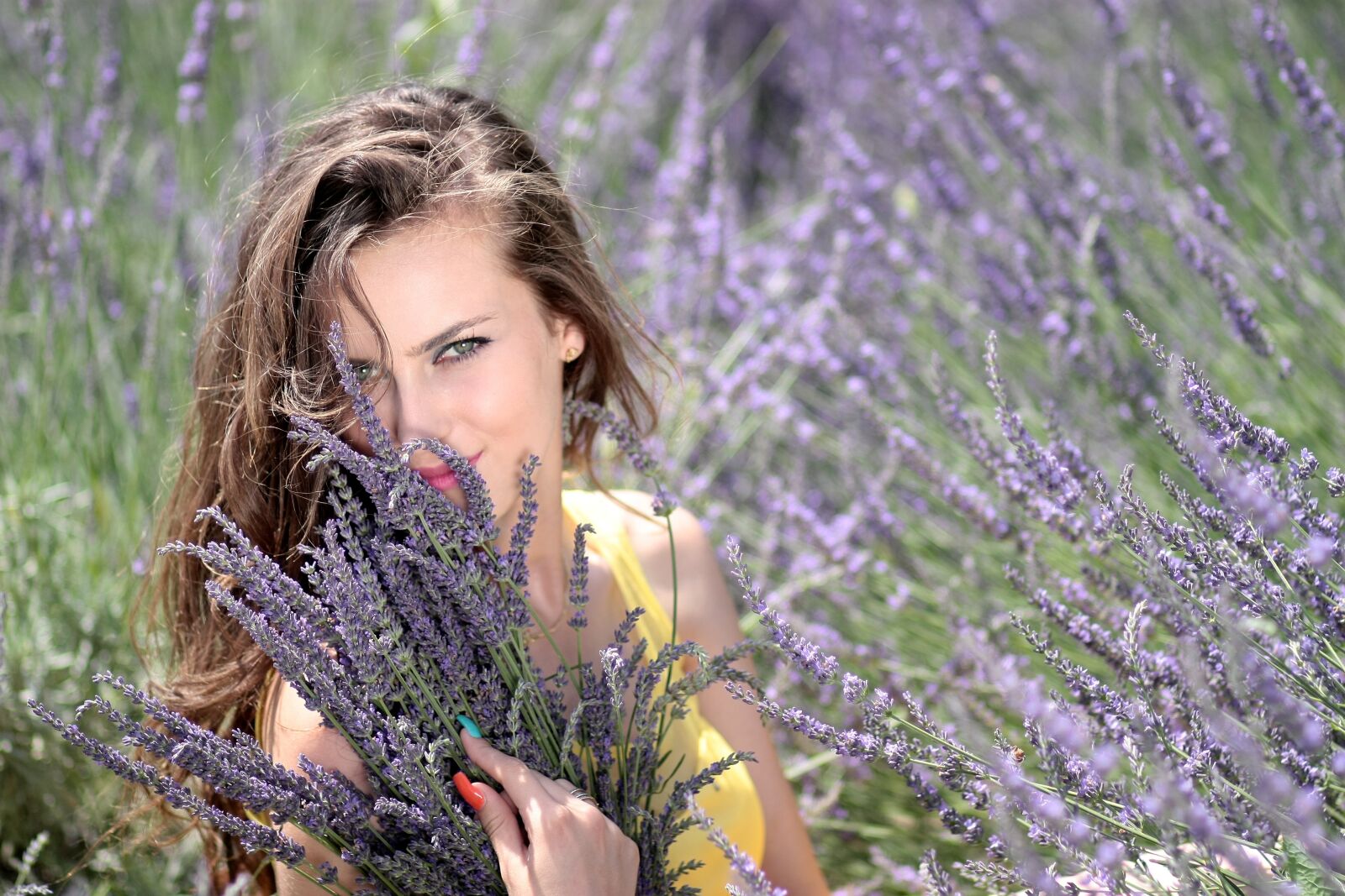 Canon EOS 450D (EOS Rebel XSi / EOS Kiss X2) sample photo. Girl, lavender, flowers photography
