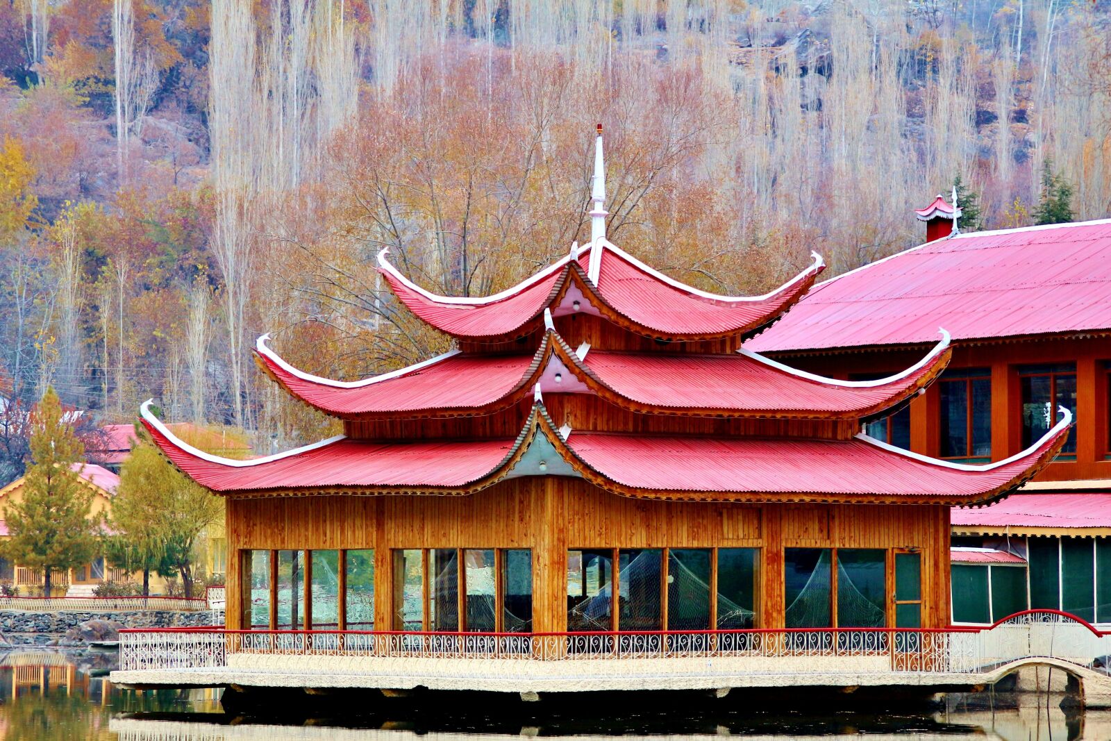 Canon EOS 700D (EOS Rebel T5i / EOS Kiss X7i) sample photo. Lower kachura lake, shangrila photography