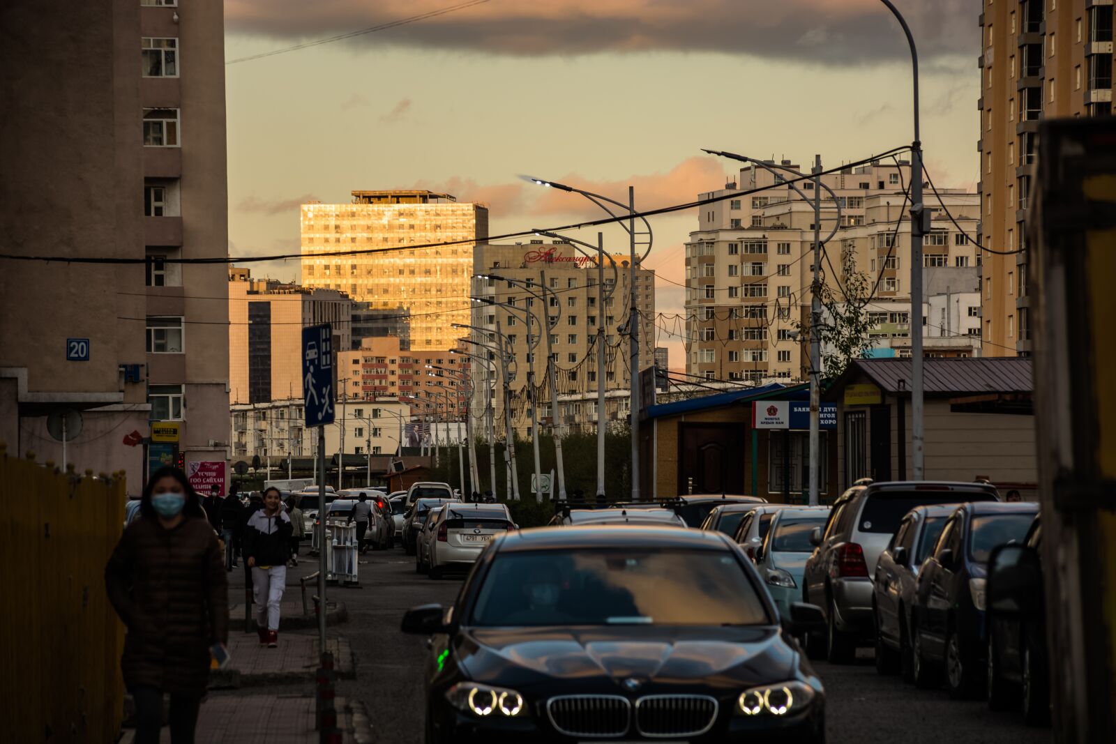 Nikon D7100 sample photo. Building, cars, city photography