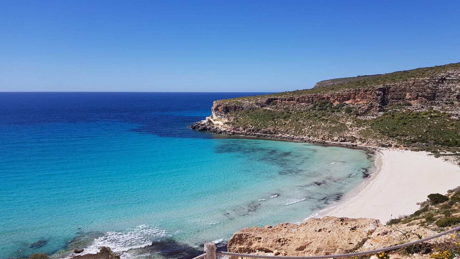 Samsung Galaxy S8 sample photo. Mediterranean sea, bay, beach photography