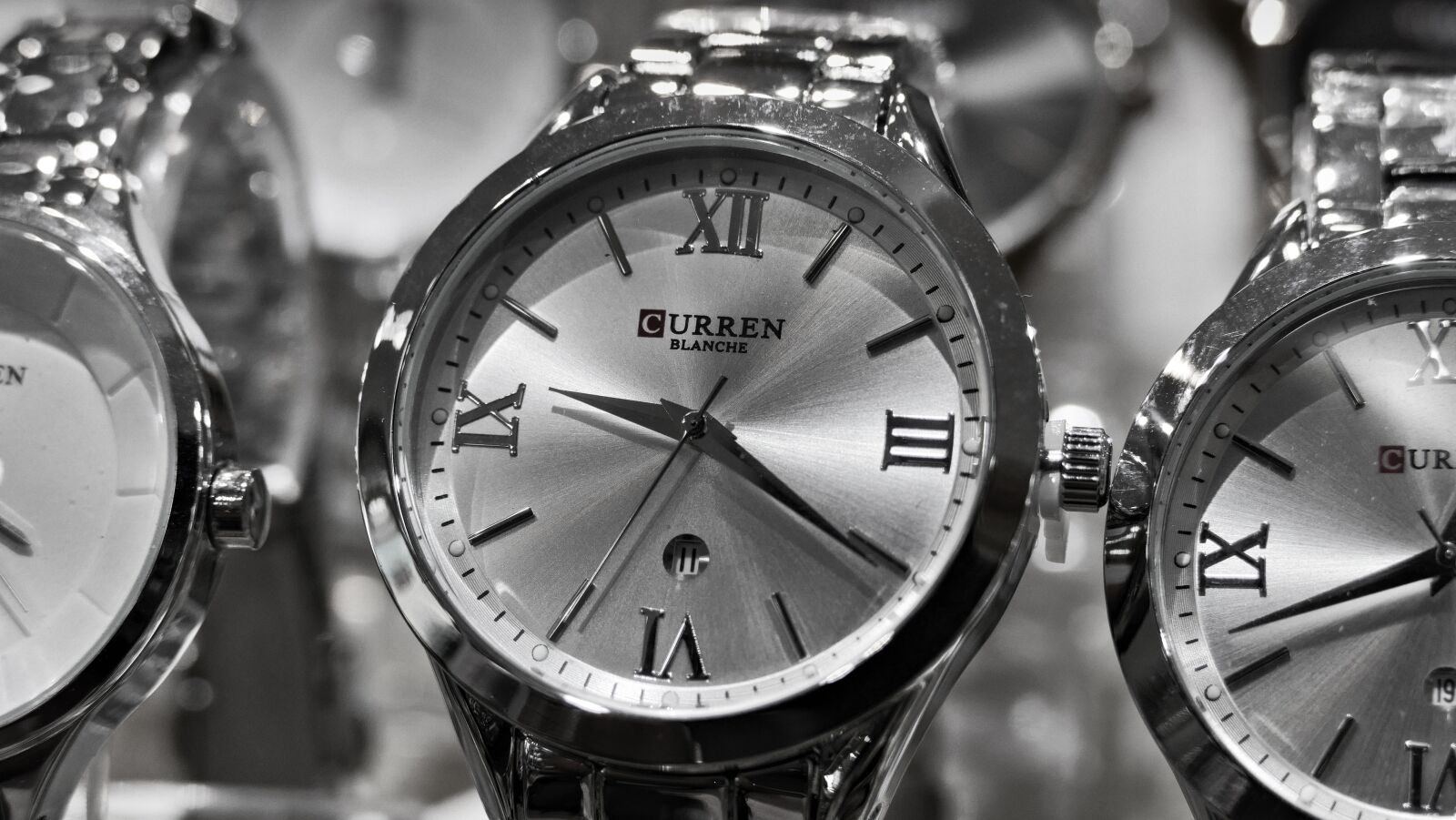 Panasonic Lumix DMC-FZ1000 sample photo. Watch, timer, bracelet photography