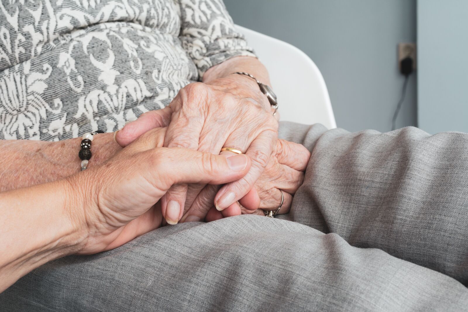 Nikon D5200 sample photo. Hands, old, old age photography