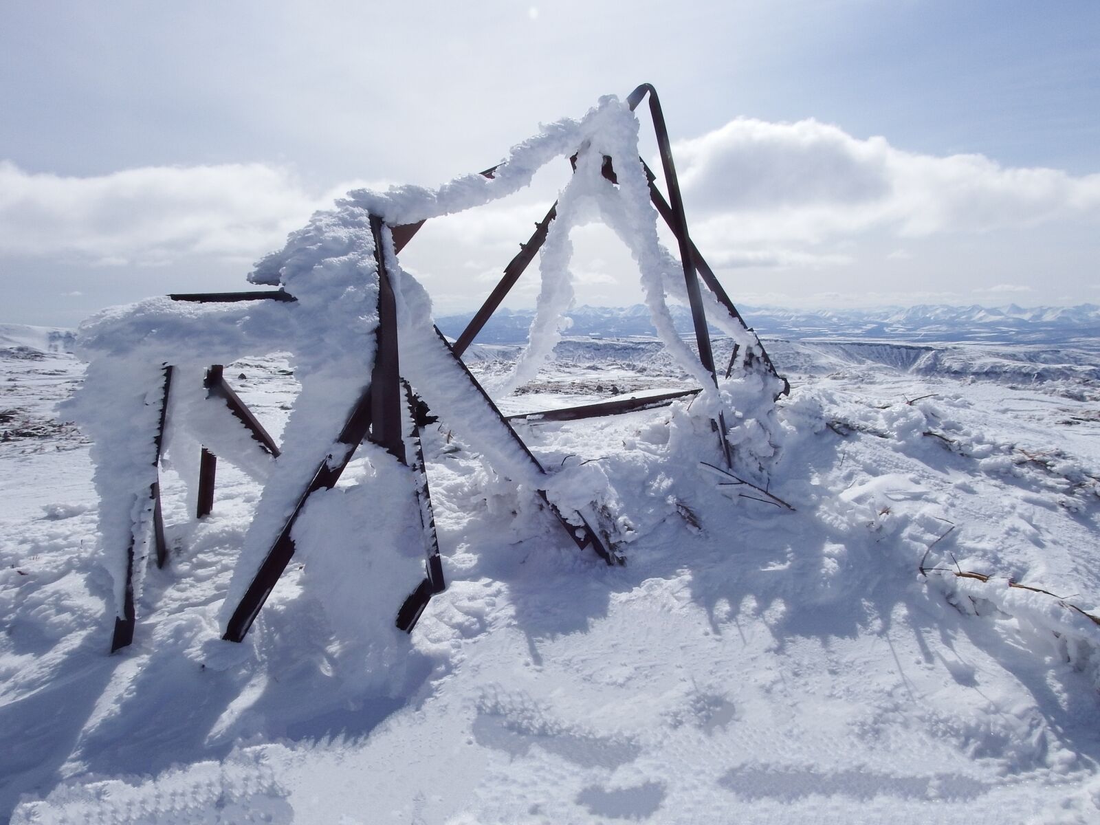 Fujifilm FinePix S1 sample photo. Mountains, mountain plateau, winter photography