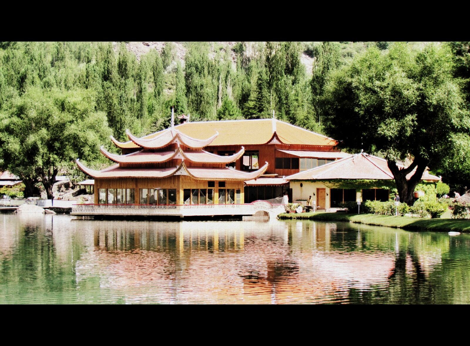 Canon PowerShot SX30 IS sample photo. Shangrilla, resort, pakistan photography