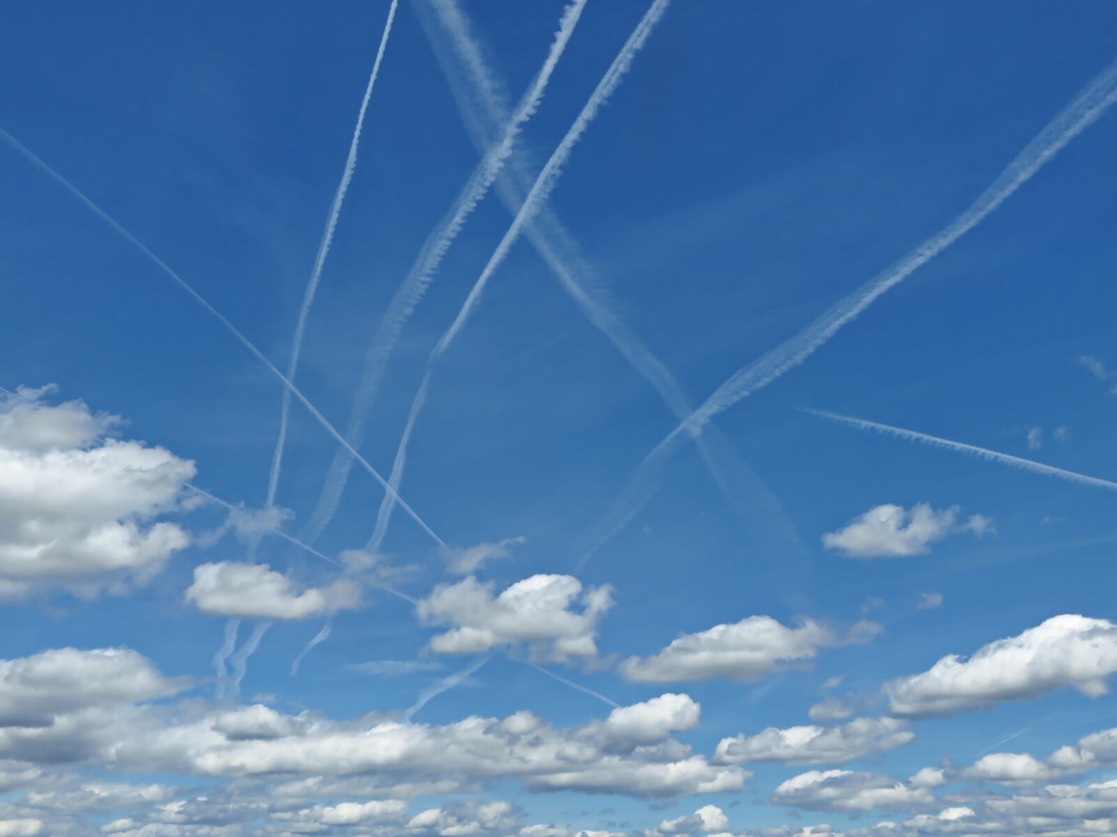 Canon PowerShot SX700 HS sample photo. Sky, blue, clouds photography
