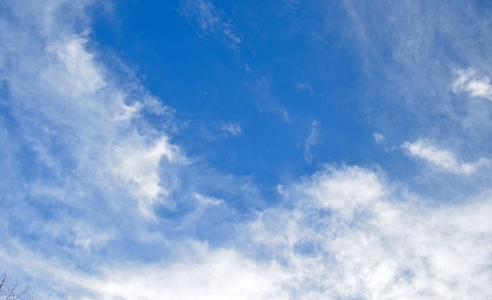 Nikon D3300 sample photo. Wispy clouds, blue sky photography
