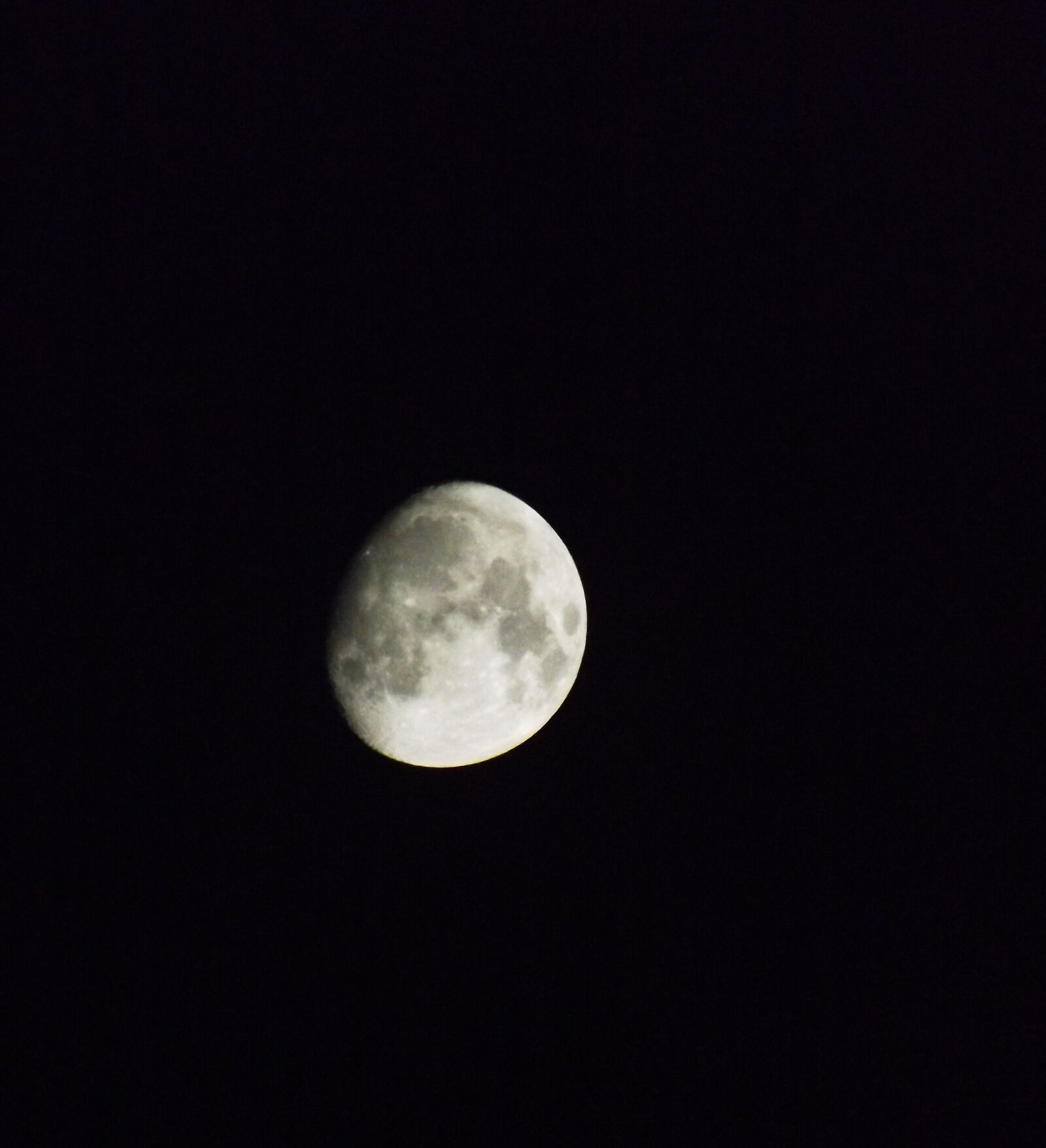 Fujifilm FinePix SL310 sample photo. Moon photography