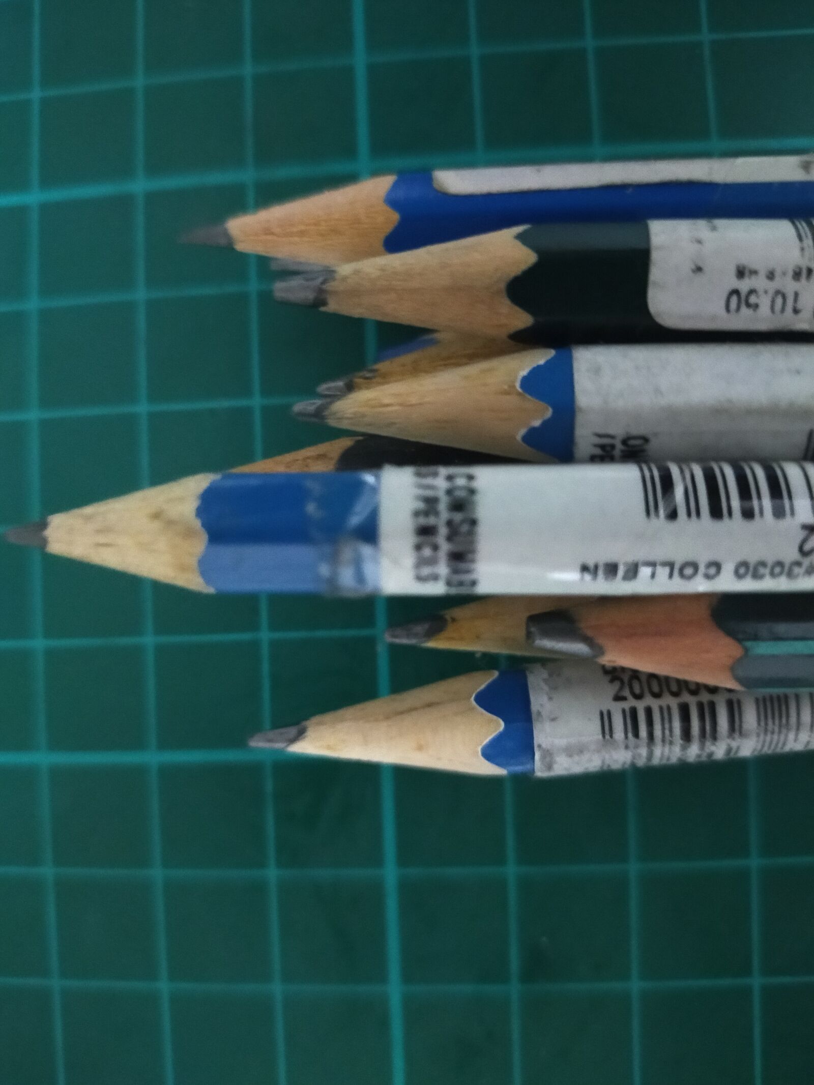 OPPO A9 2020 sample photo. Pencil, pointed, sharp photography