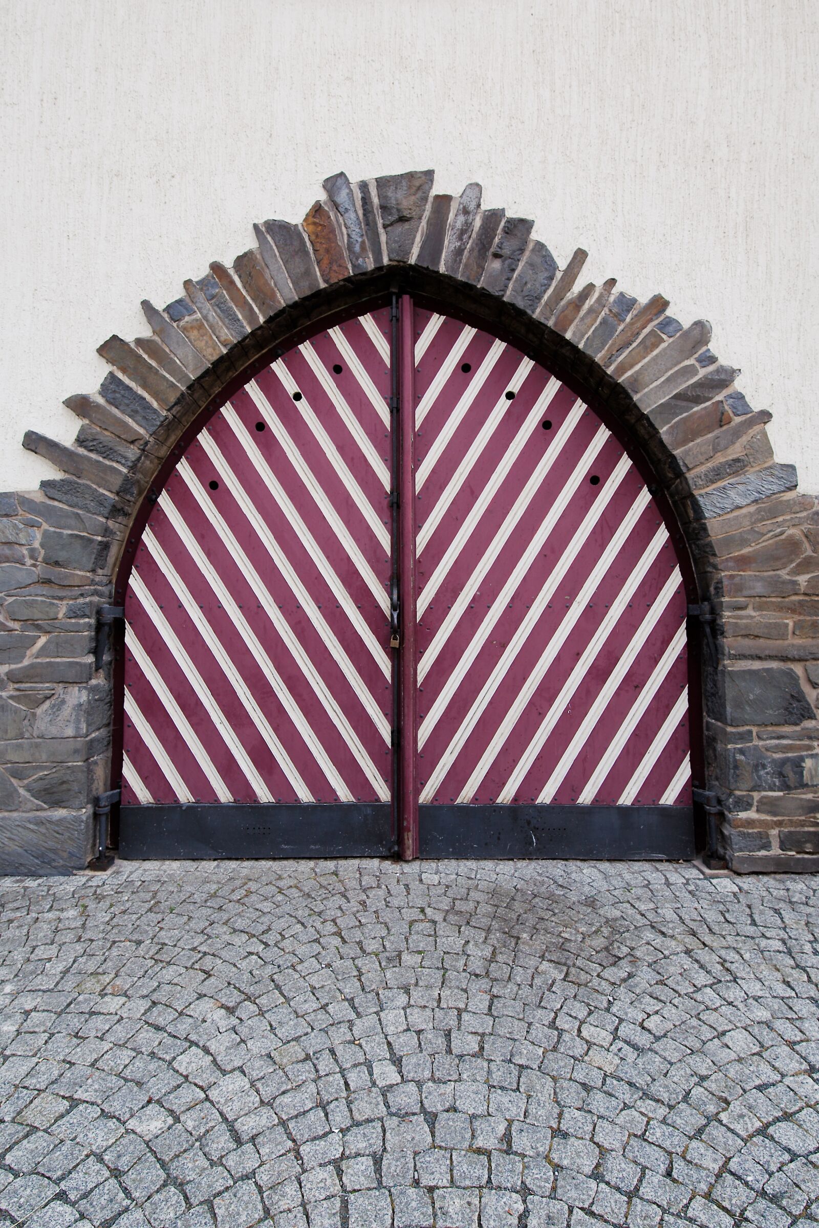 Canon EOS 6D sample photo. Wall, background, old photography
