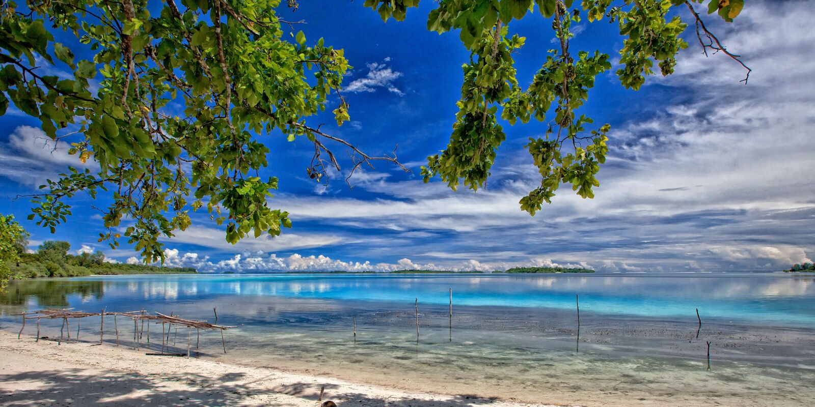 Canon EOS 5D Mark II sample photo. An island far away photography