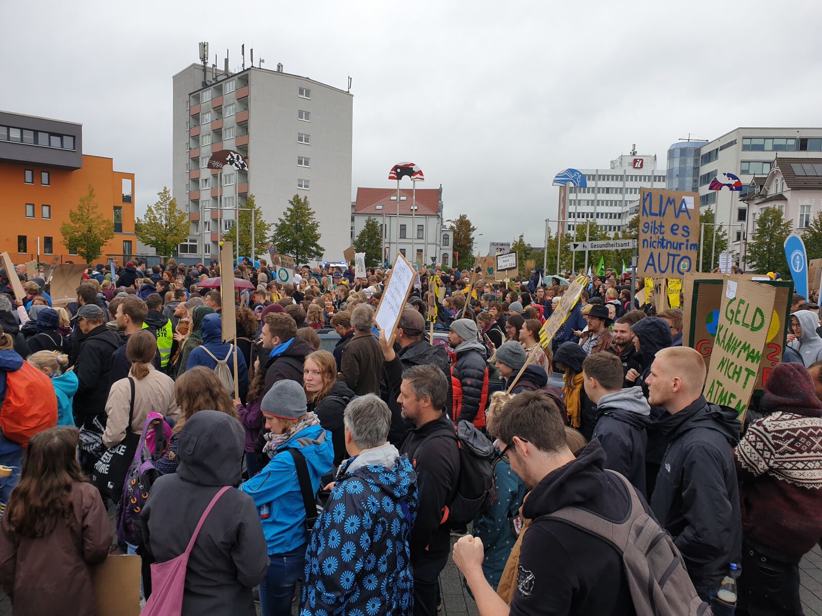 Samsung Galaxy S9+ sample photo. Demonstration, fridays for future photography