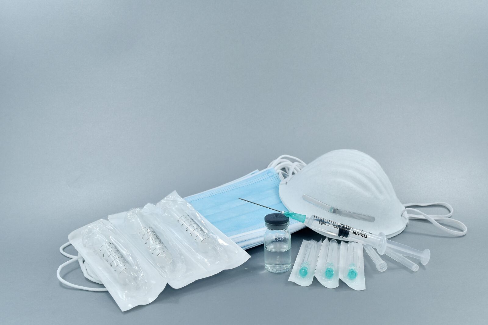 Nikon D5500 sample photo. Face mask, hygienic, injector photography