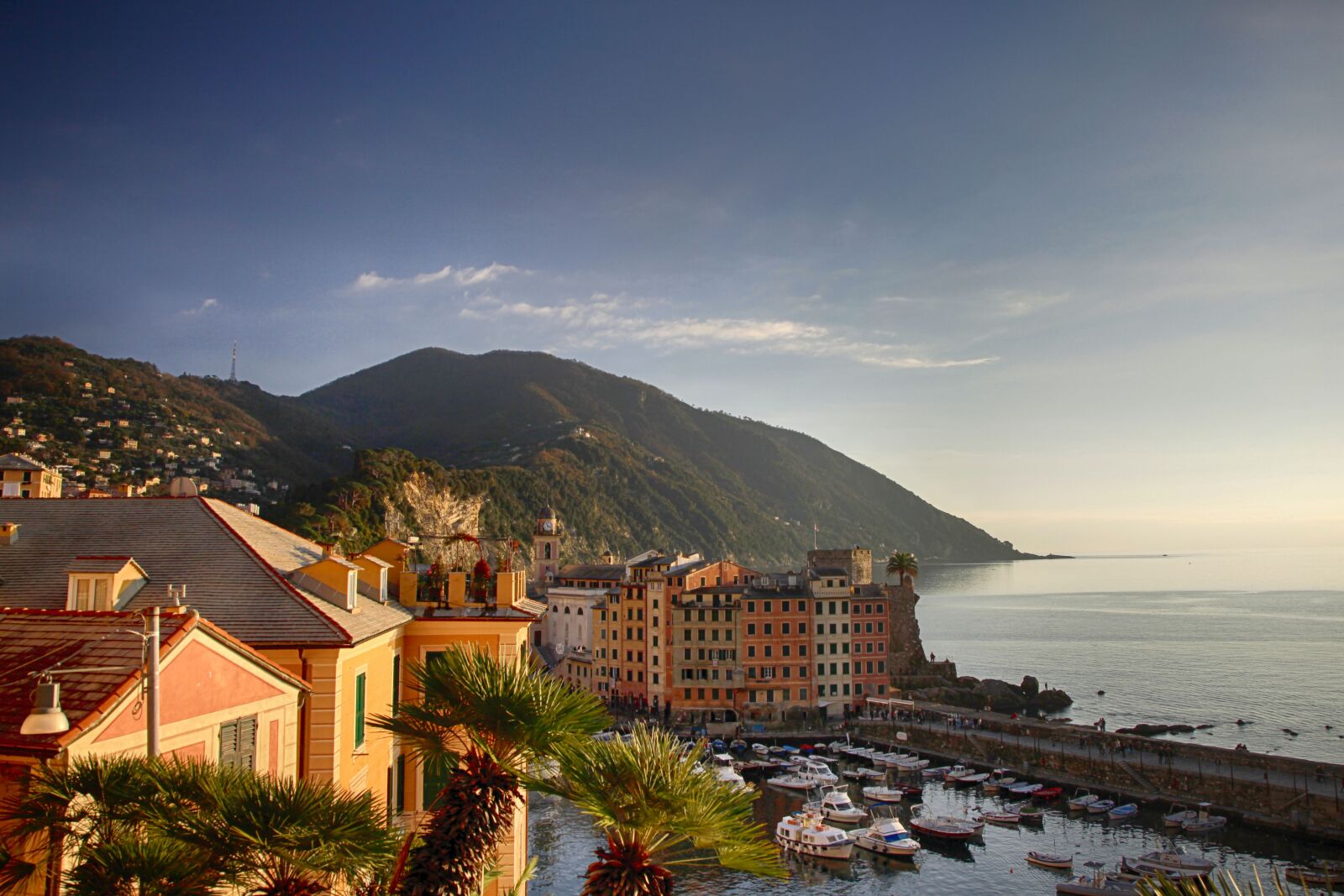 Canon EOS 5D Mark II sample photo. Genoa, sea, tourism photography