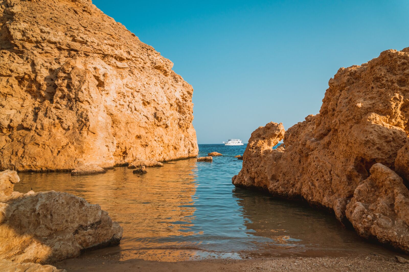 Sony a6500 sample photo. Rock, sea, blue photography