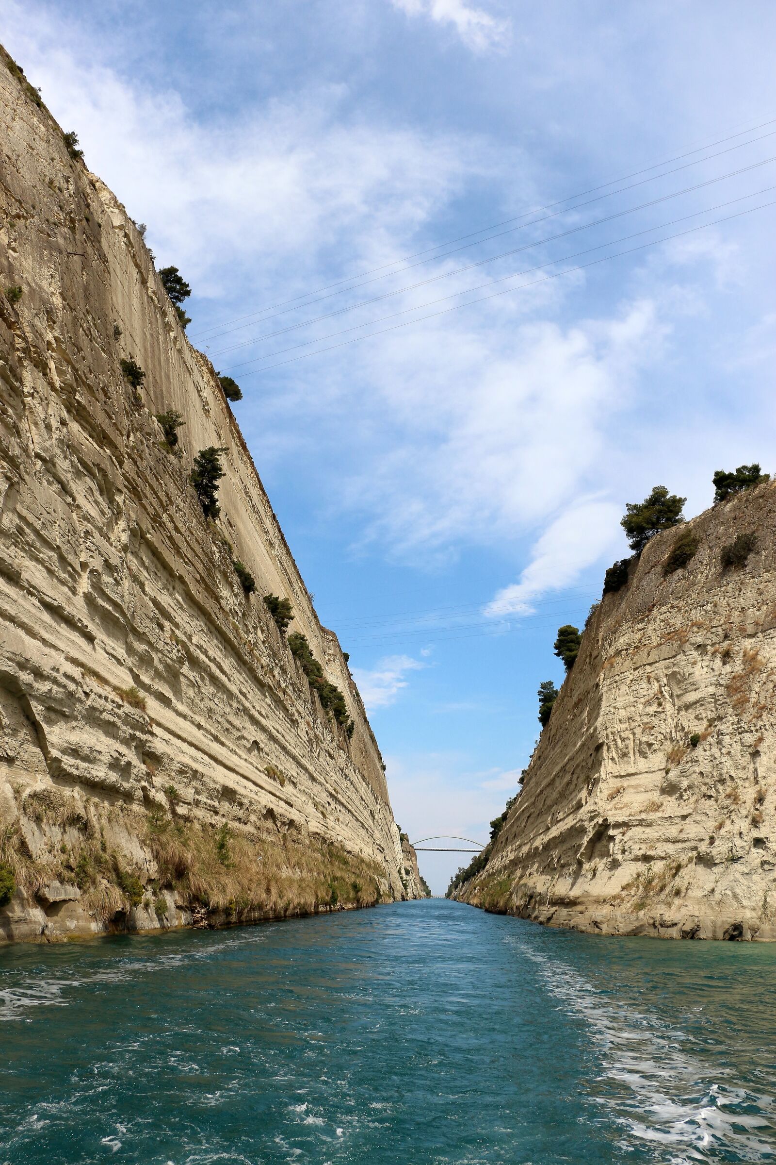 Canon EOS 700D (EOS Rebel T5i / EOS Kiss X7i) sample photo. Corinth, channel, ships photography