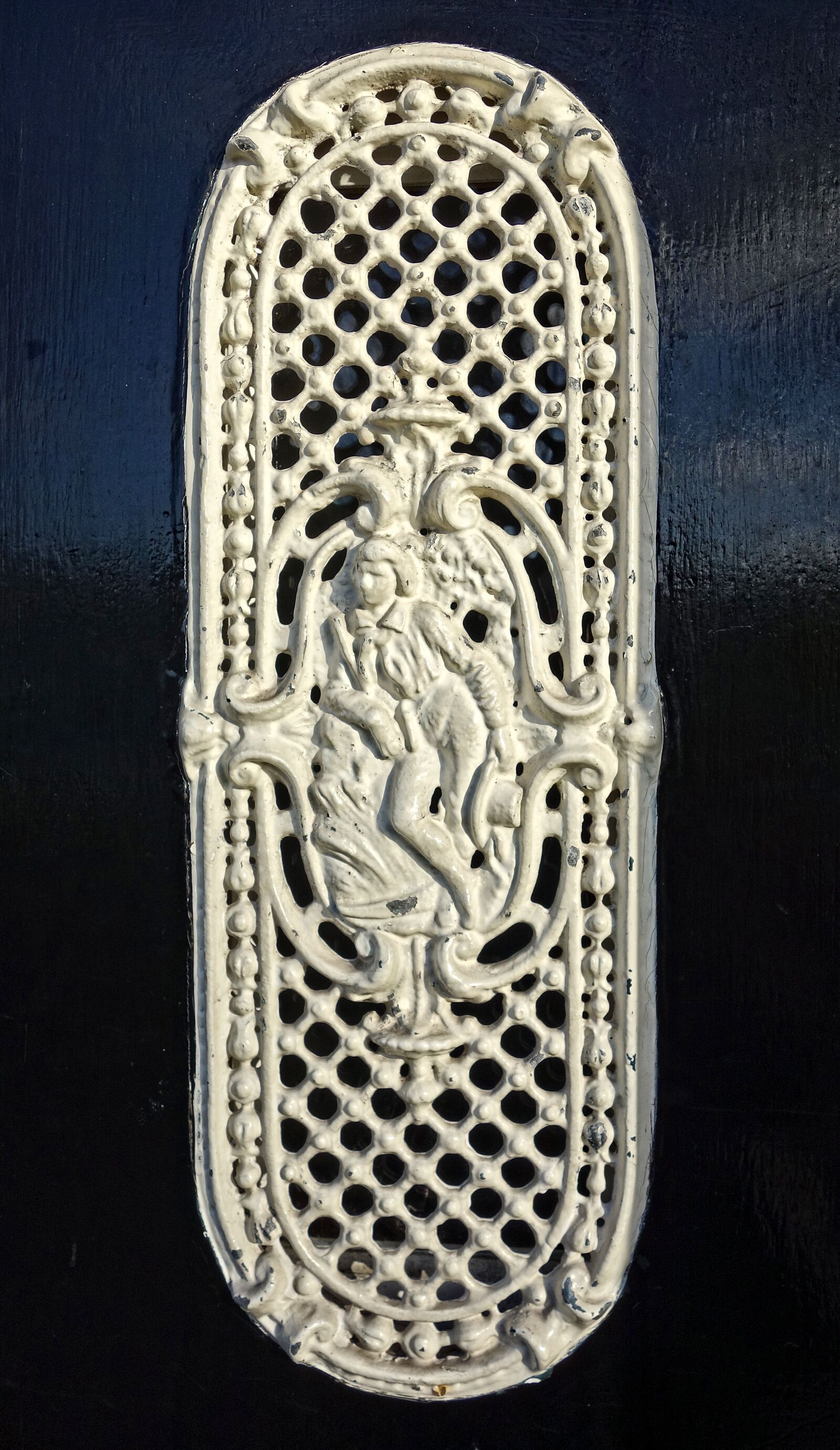 Sony Cyber-shot DSC-RX100 sample photo. Door grille, grille, wrought photography