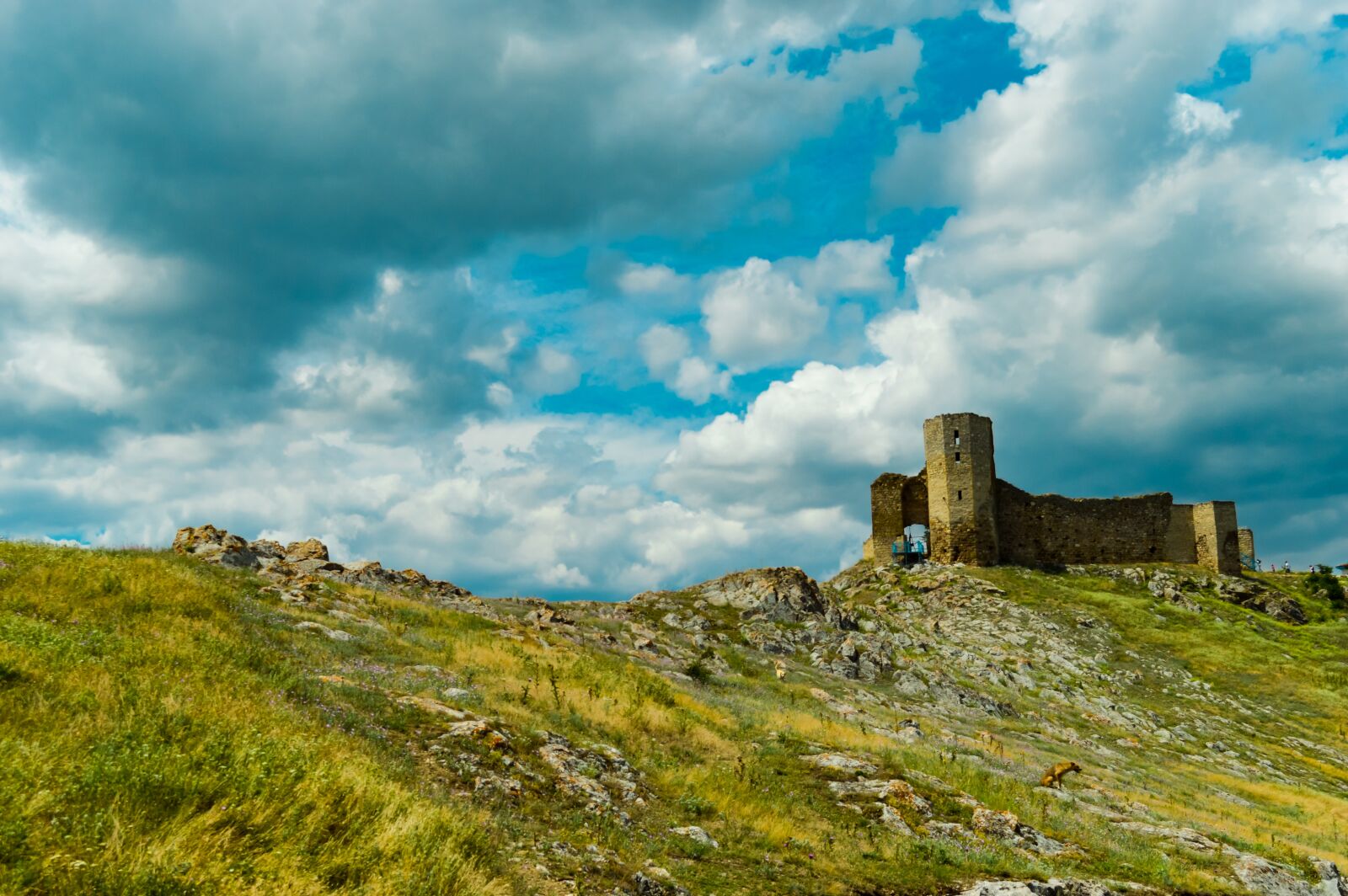 Nikon D3200 sample photo. Building, sky, enisala photography