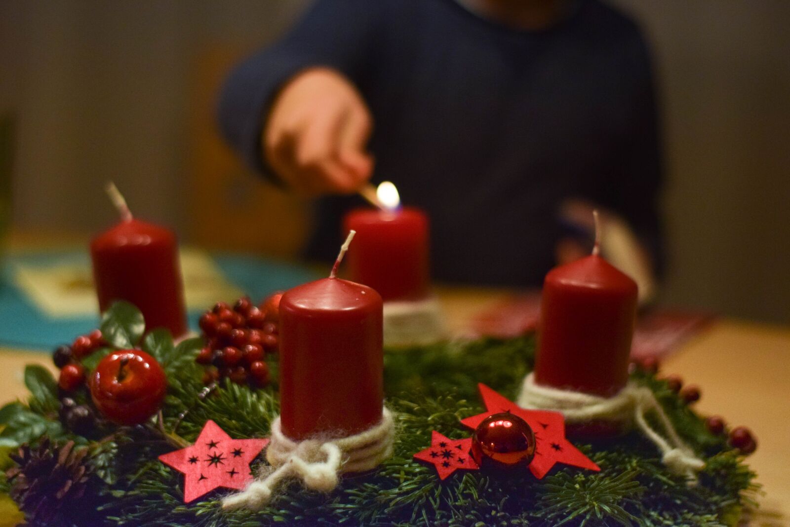 Nikon D3300 sample photo. Christmas, advent wreath, advent photography