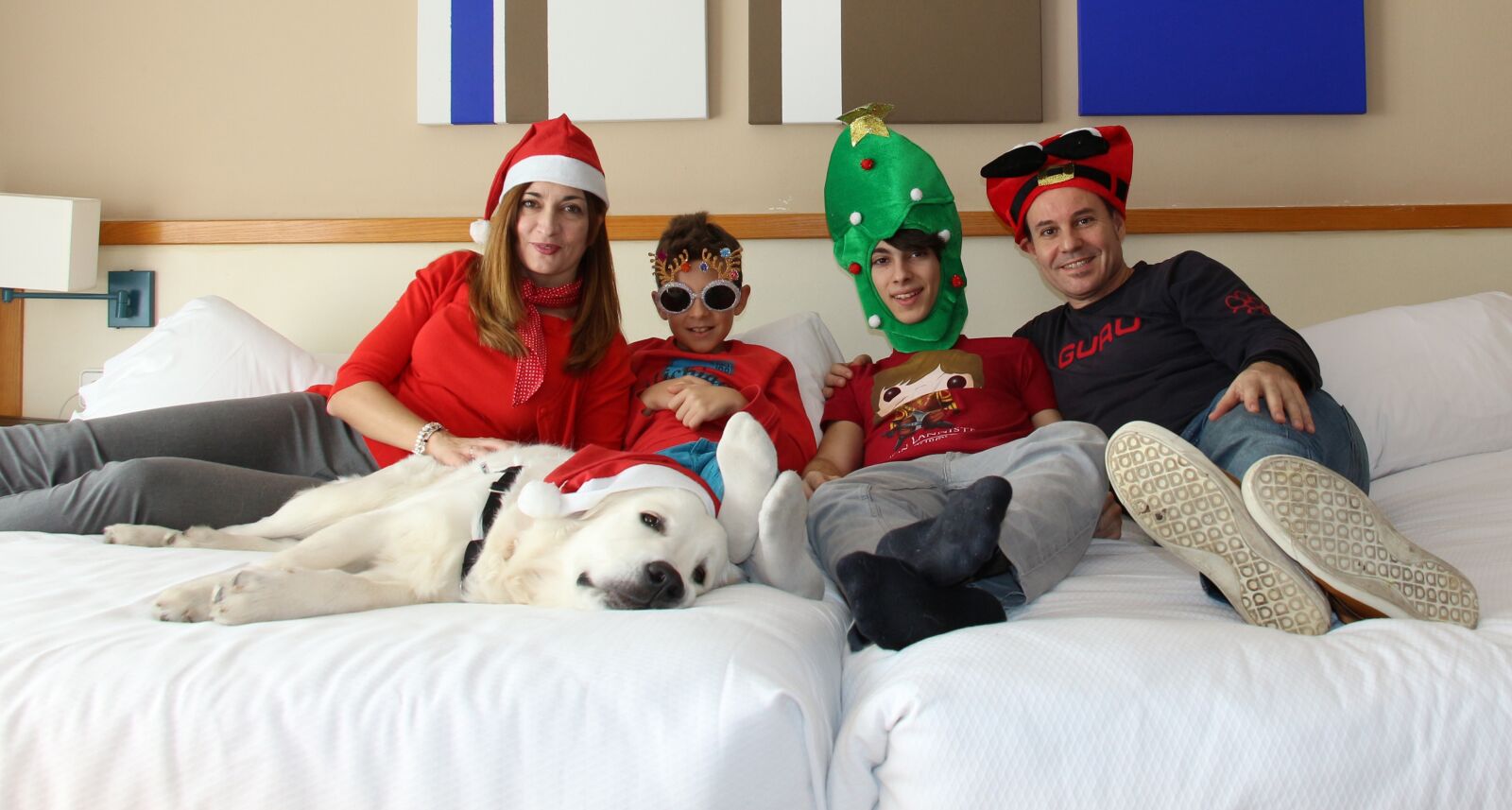 Canon EOS 700D (EOS Rebel T5i / EOS Kiss X7i) sample photo. Merry christmas, children, christmas photography