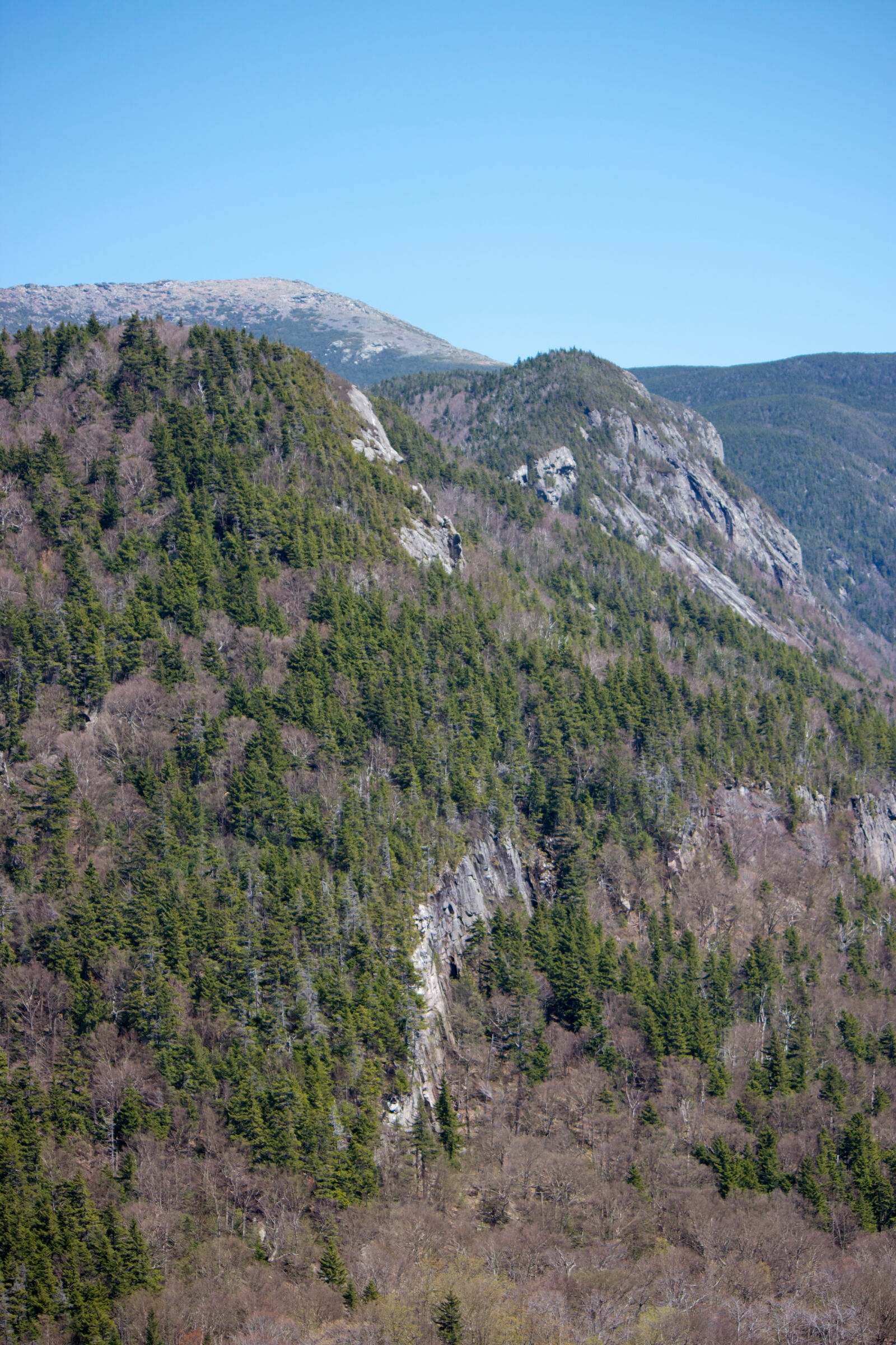 Canon EOS 550D (EOS Rebel T2i / EOS Kiss X4) sample photo. Mountains, rocks, sky, summer photography