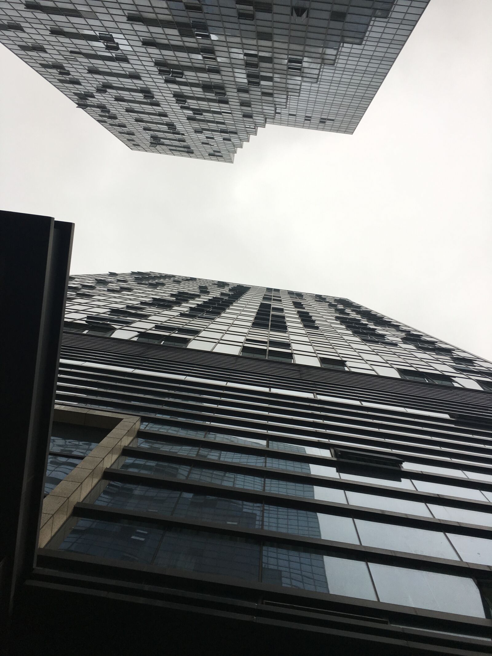 iPhone 6s back camera 4.15mm f/2.2 sample photo. Place, hangzhou, building photography