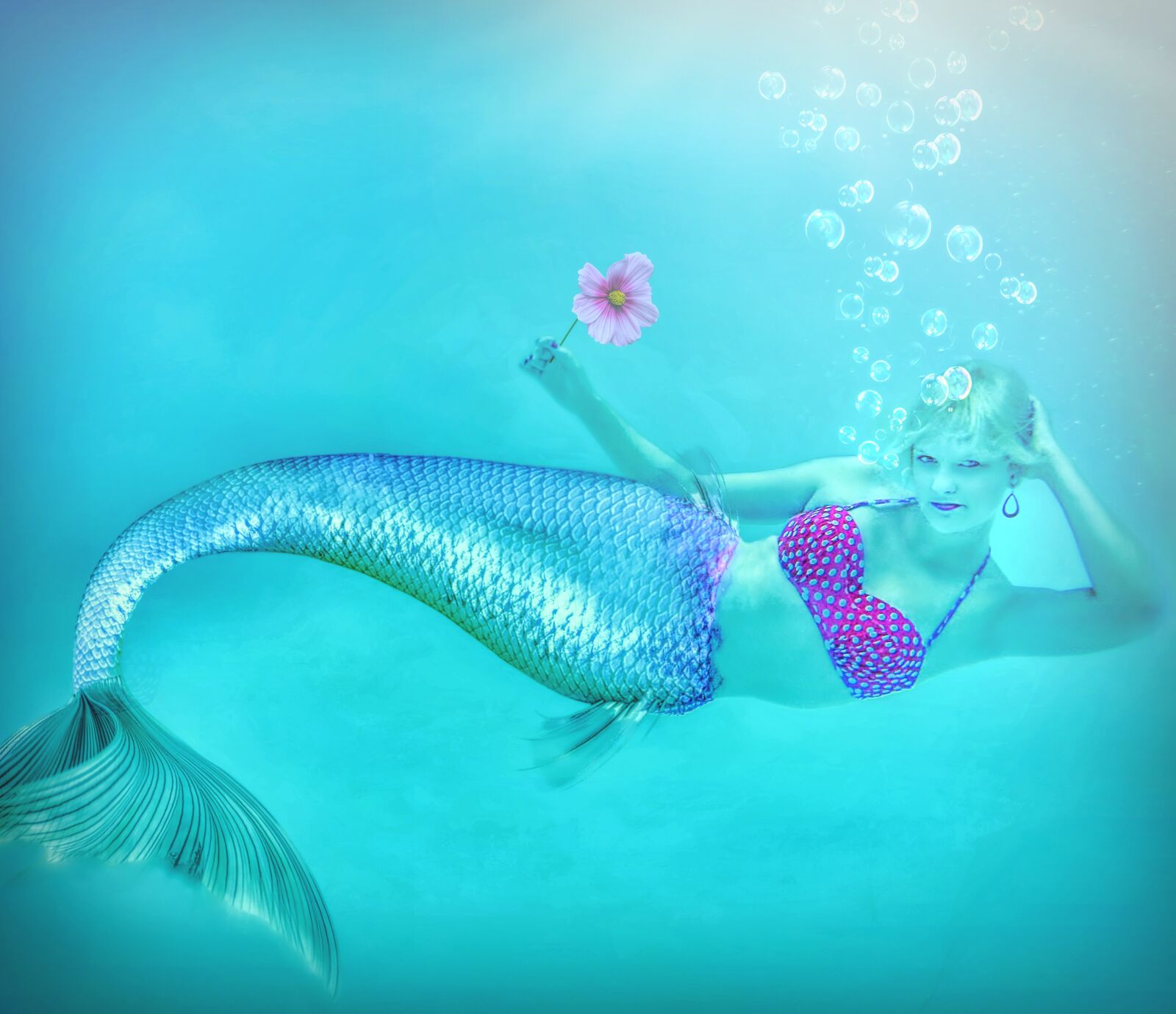 Nikon Coolpix S33 sample photo. Mermaid, underwater, swimming photography