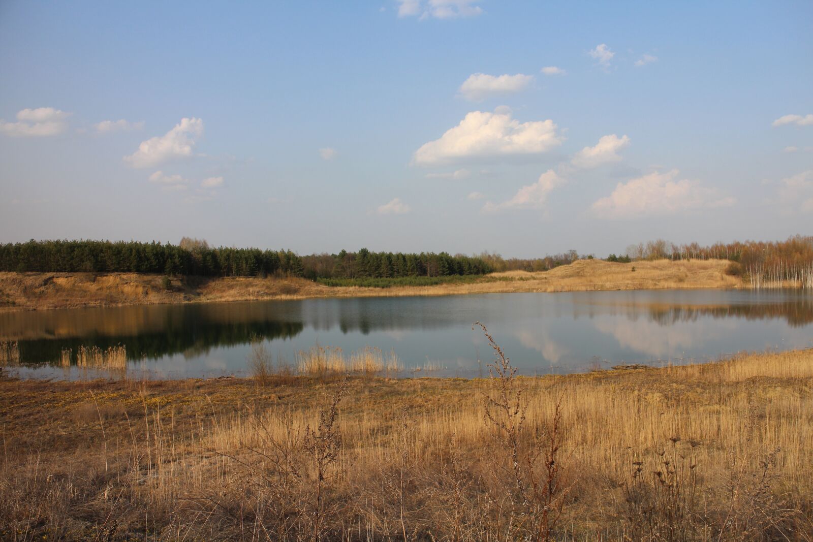 Canon EOS M + Canon EF-M 18-55mm F3.5-5.6 IS STM sample photo. Landscape, lake, sky photography