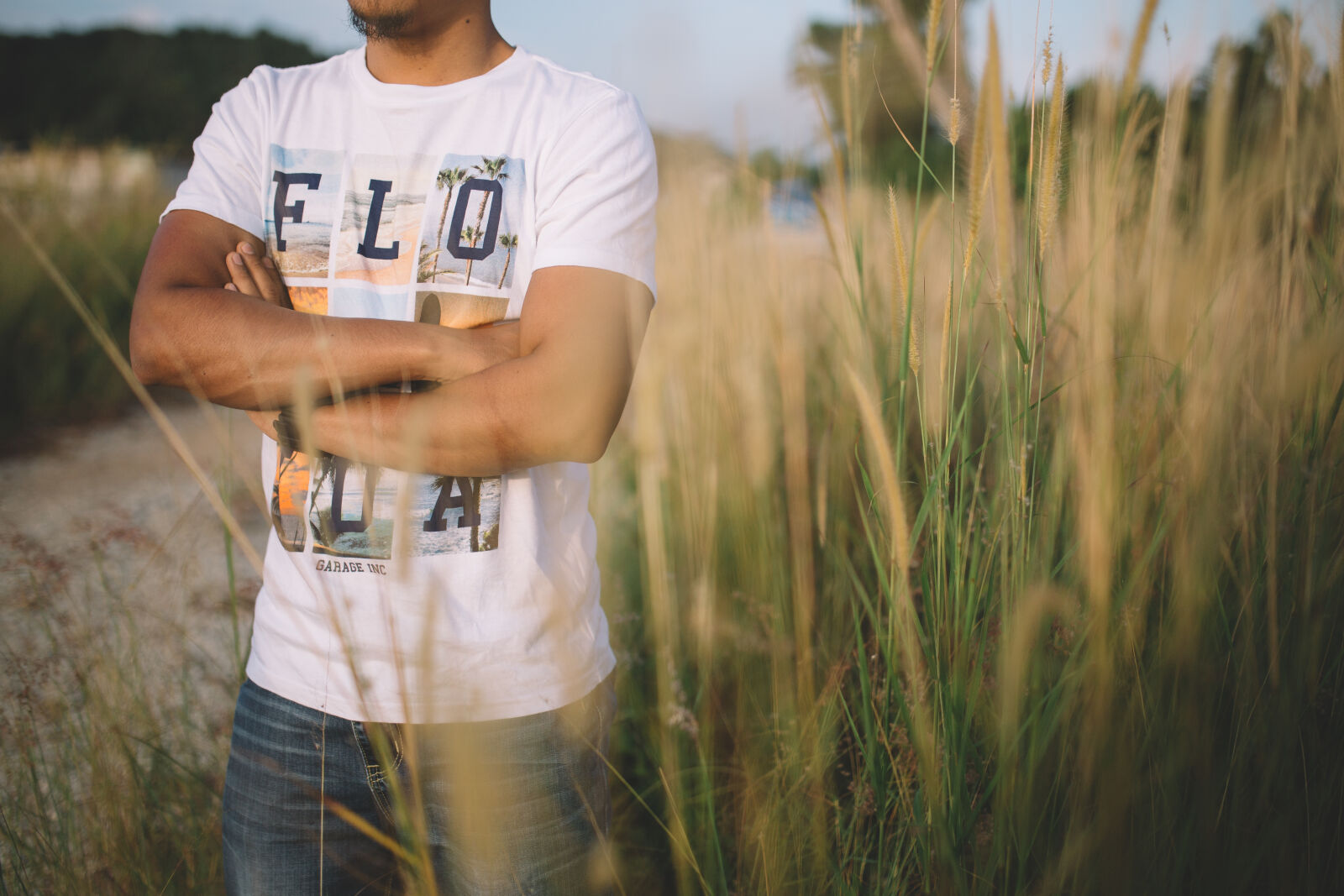 Canon EOS 6D + Sigma 35mm F1.4 DG HSM Art sample photo. Midsection, of, a, man photography